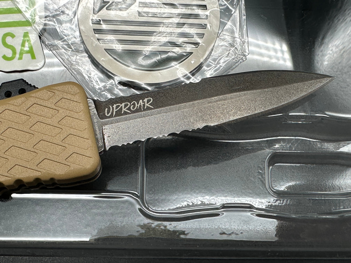 Schrade Uproar Dagger D/A OTF Automatic Knife FDE Aluminum (3" Black D2 Serr)