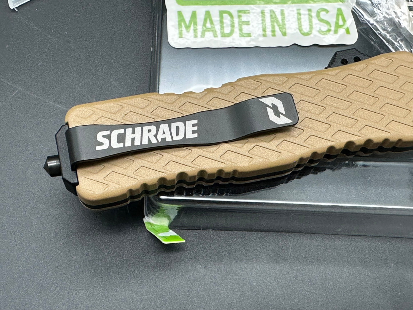 Schrade Uproar Dagger D/A OTF Automatic Knife FDE Aluminum (3" Black D2 Serr)