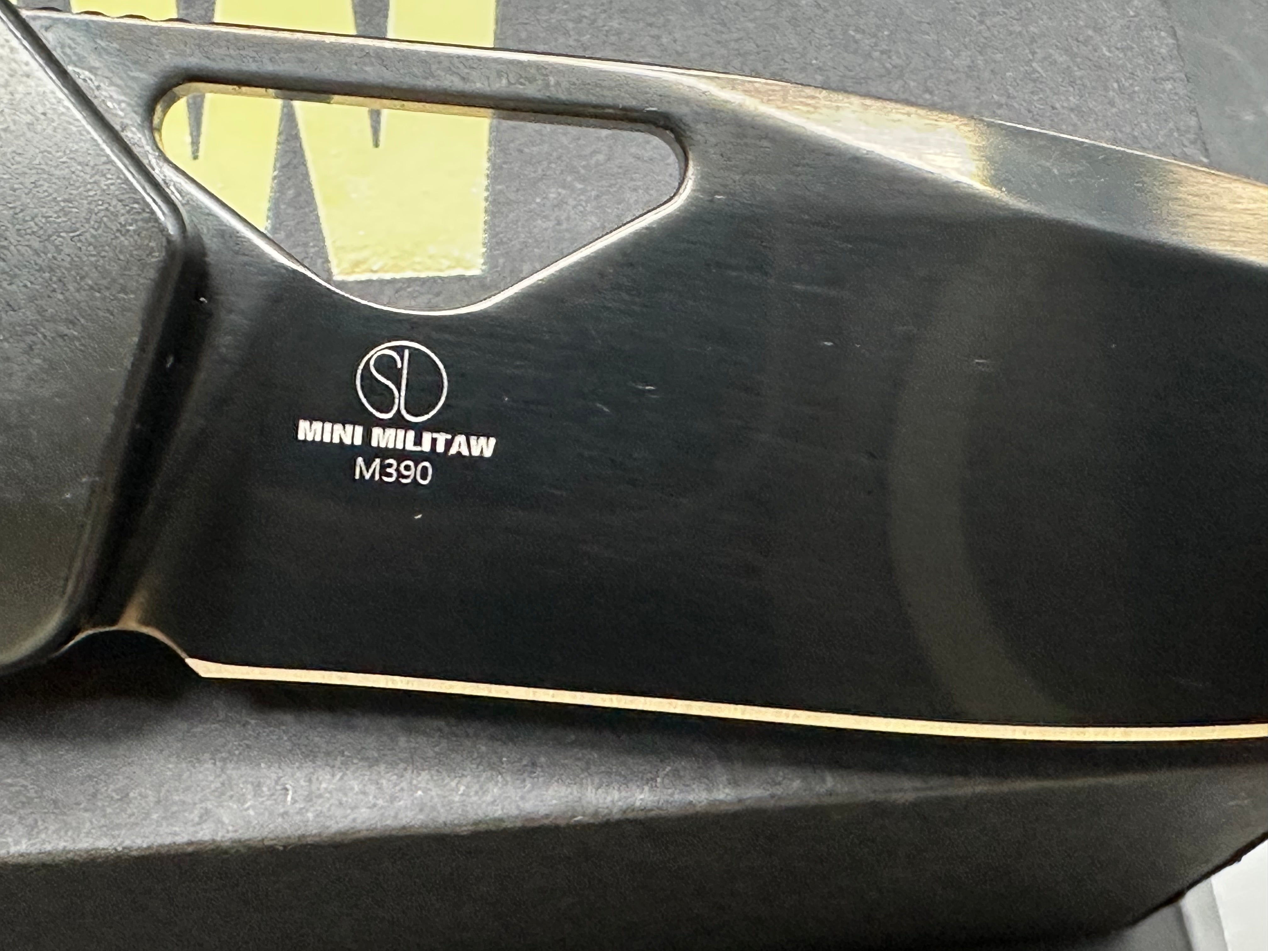 Kizer Mini Militaw Frame Lock Knife Black Titanium Camo Carbon 80's (2.8" Black)