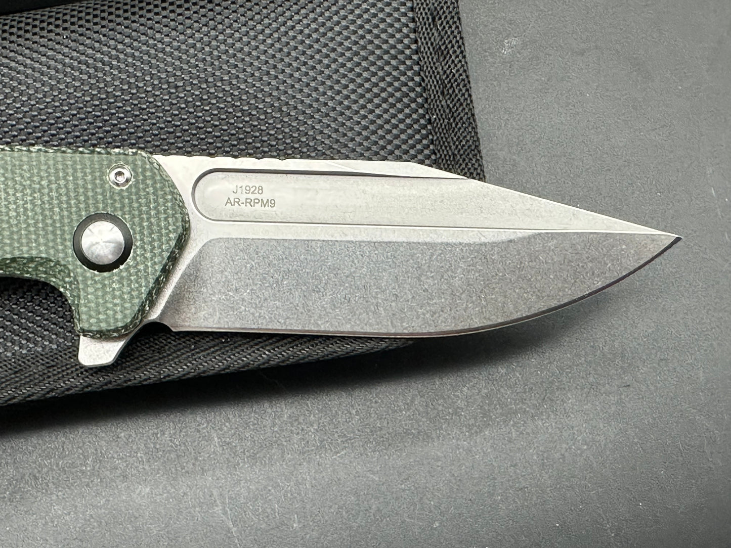 CJRB Riff Button Lock Green Micarta (3.5" AR-RPM9 Satin)