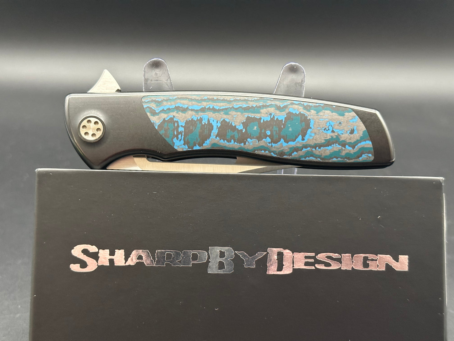 Sharp By Design Evo Typhoon Bowie - Black PVD - Arctic Frost Fat Carbon Inlay