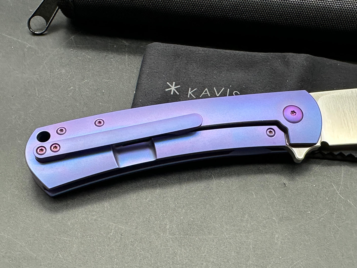 Kaviso Laconico Keen purple titanium handle w/S35VN blade