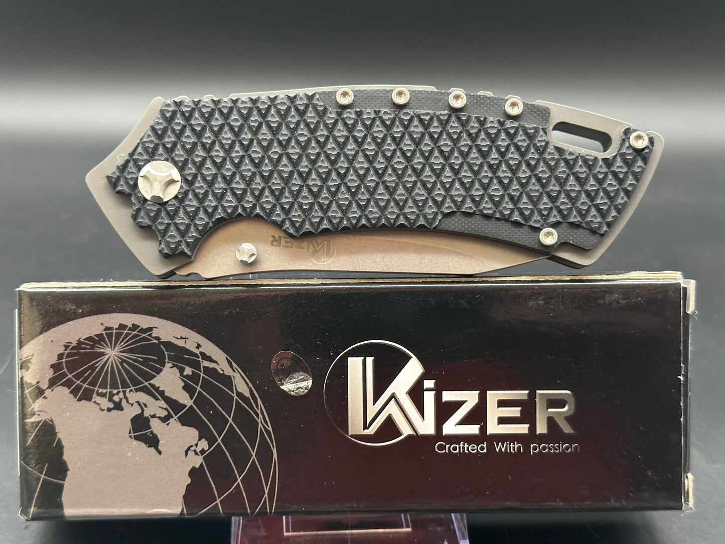 Kizer Ki4411F2 Black G10 scales w/S35VN blade