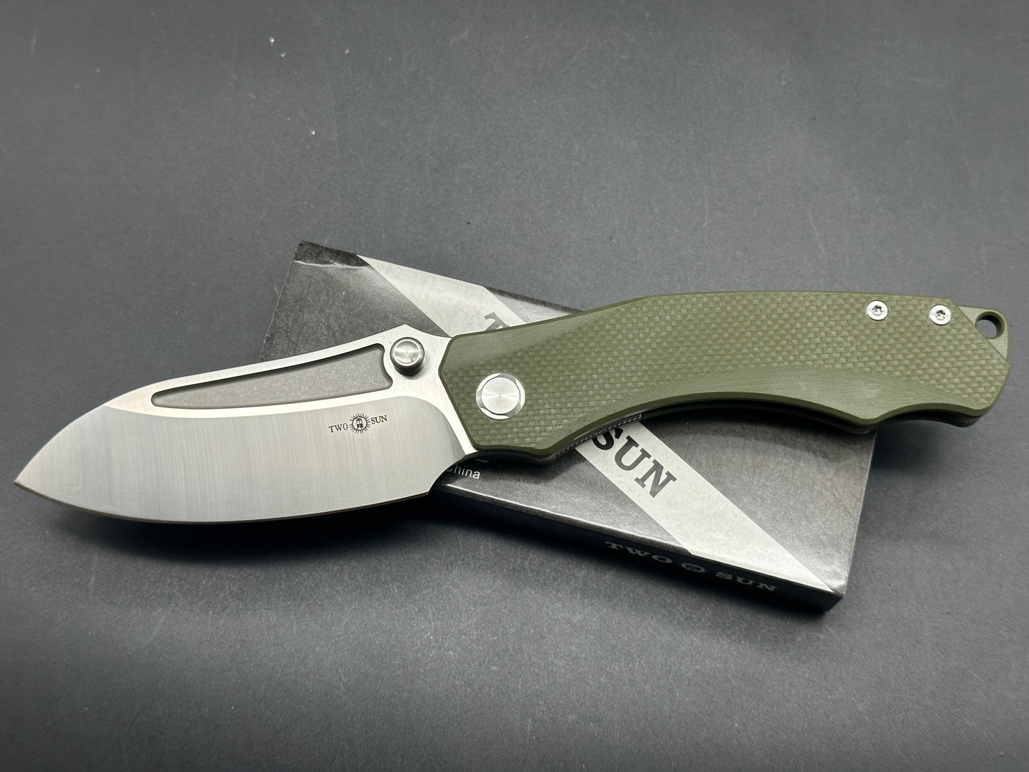 TWOSUN TS425 green G10 handle w/K110 blade