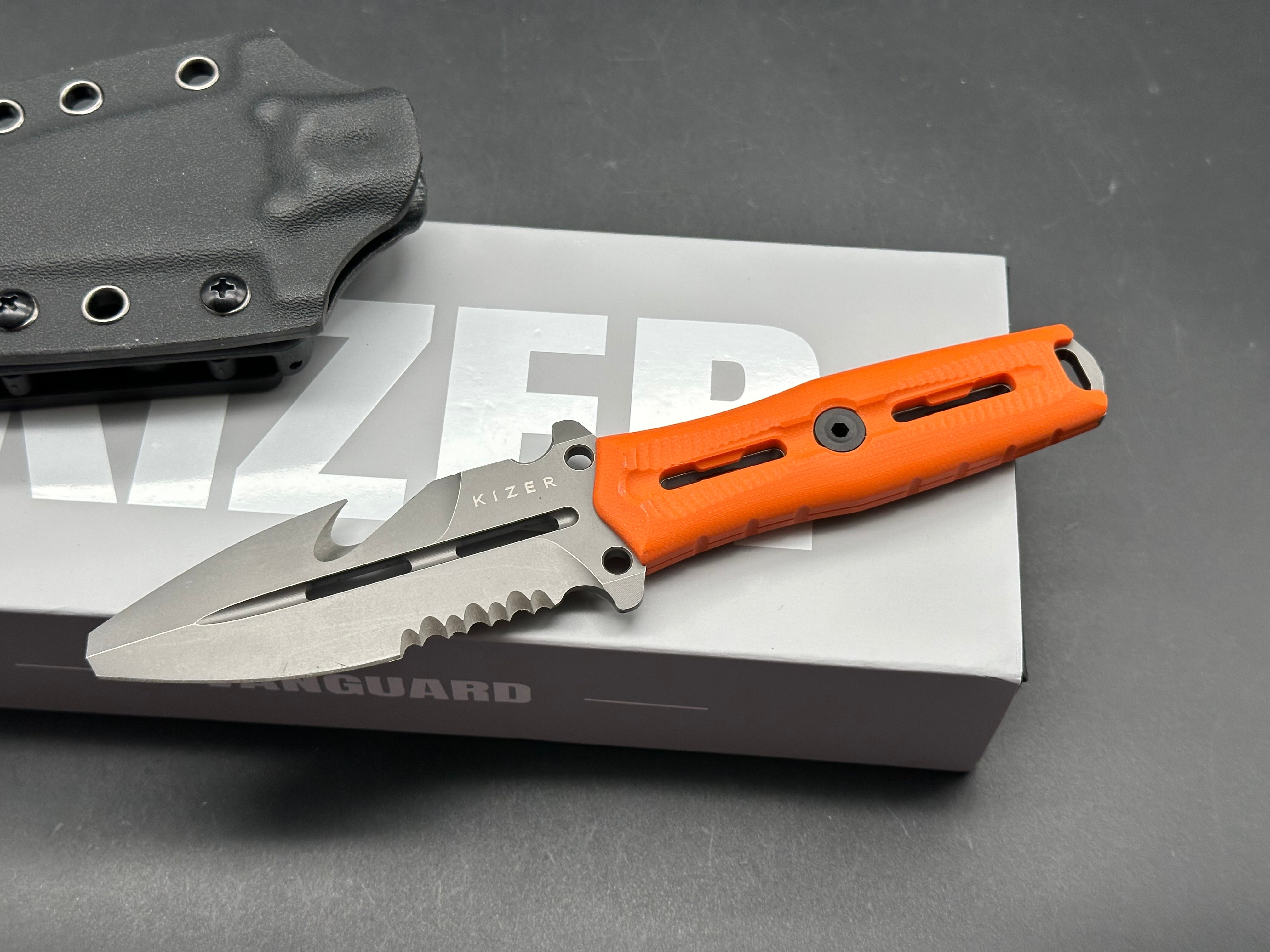 KIZER NORCROSS FIXED BLADE ORANGE G10 HANDLE NITRO-V SPEAR POINT PARTIALLY SERRATED EDGE
