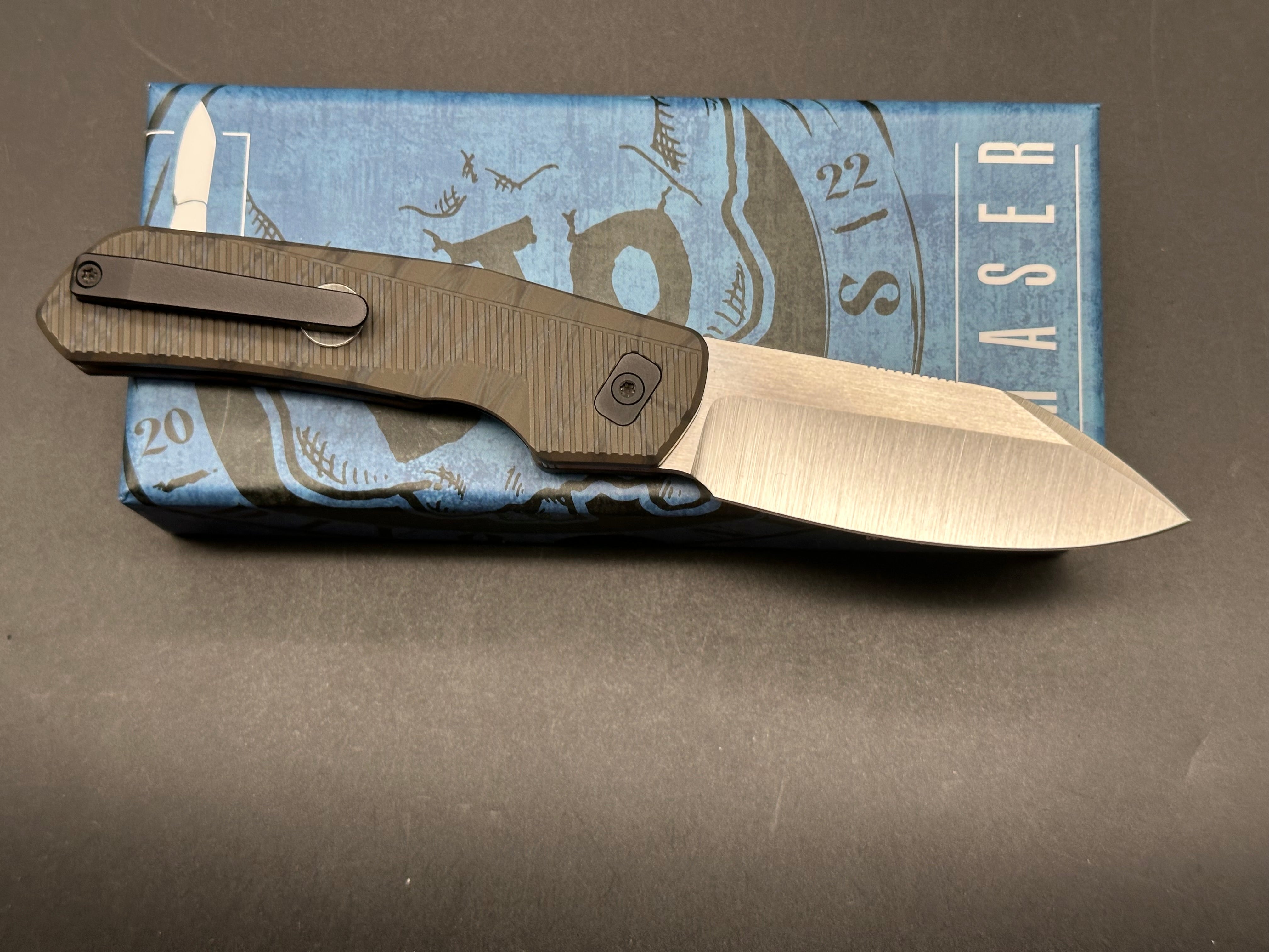 Divo Chaser flamed titanium handle w/S90V blade
