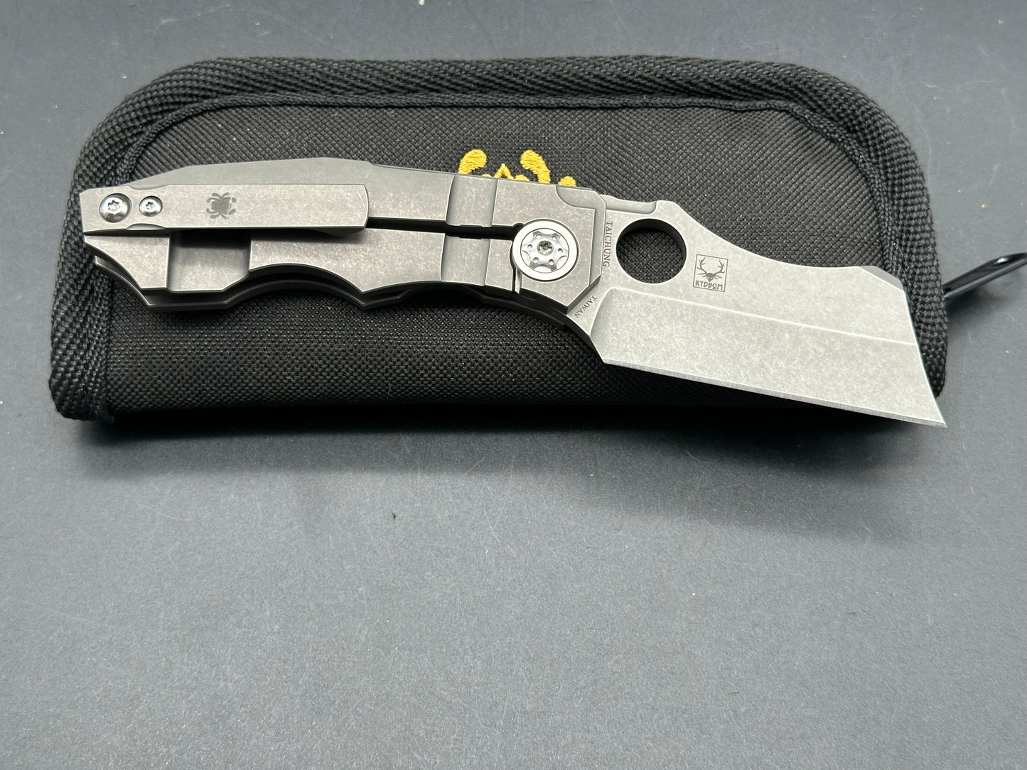 Spyderco Stovepipe Frame Lock Knife Titanium (2.8" Stonewash)