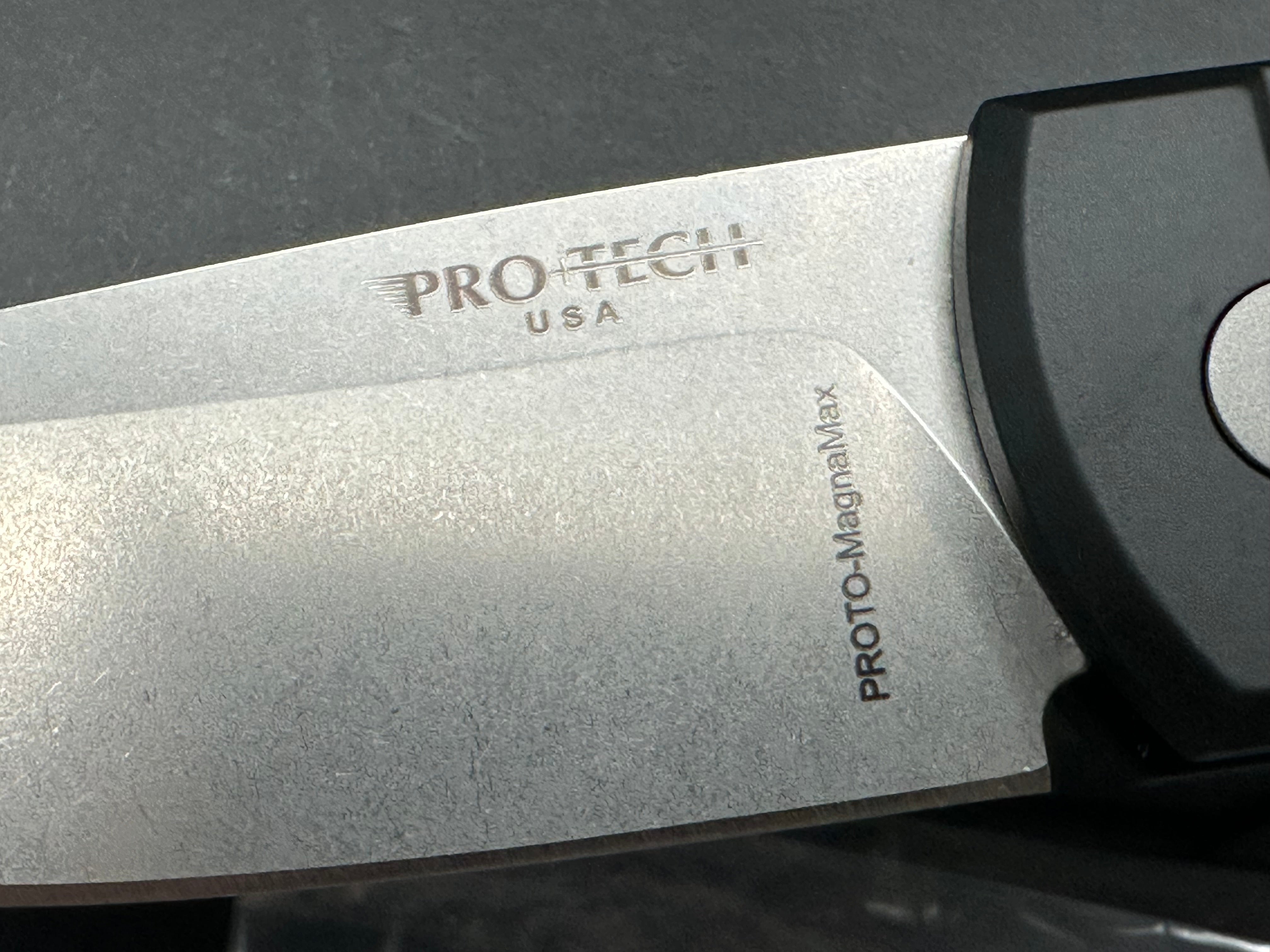 ProTech / Chaves Scapegoat AUTO, 3" PROTO MagnaMax Blade with Black Aluminum Scales