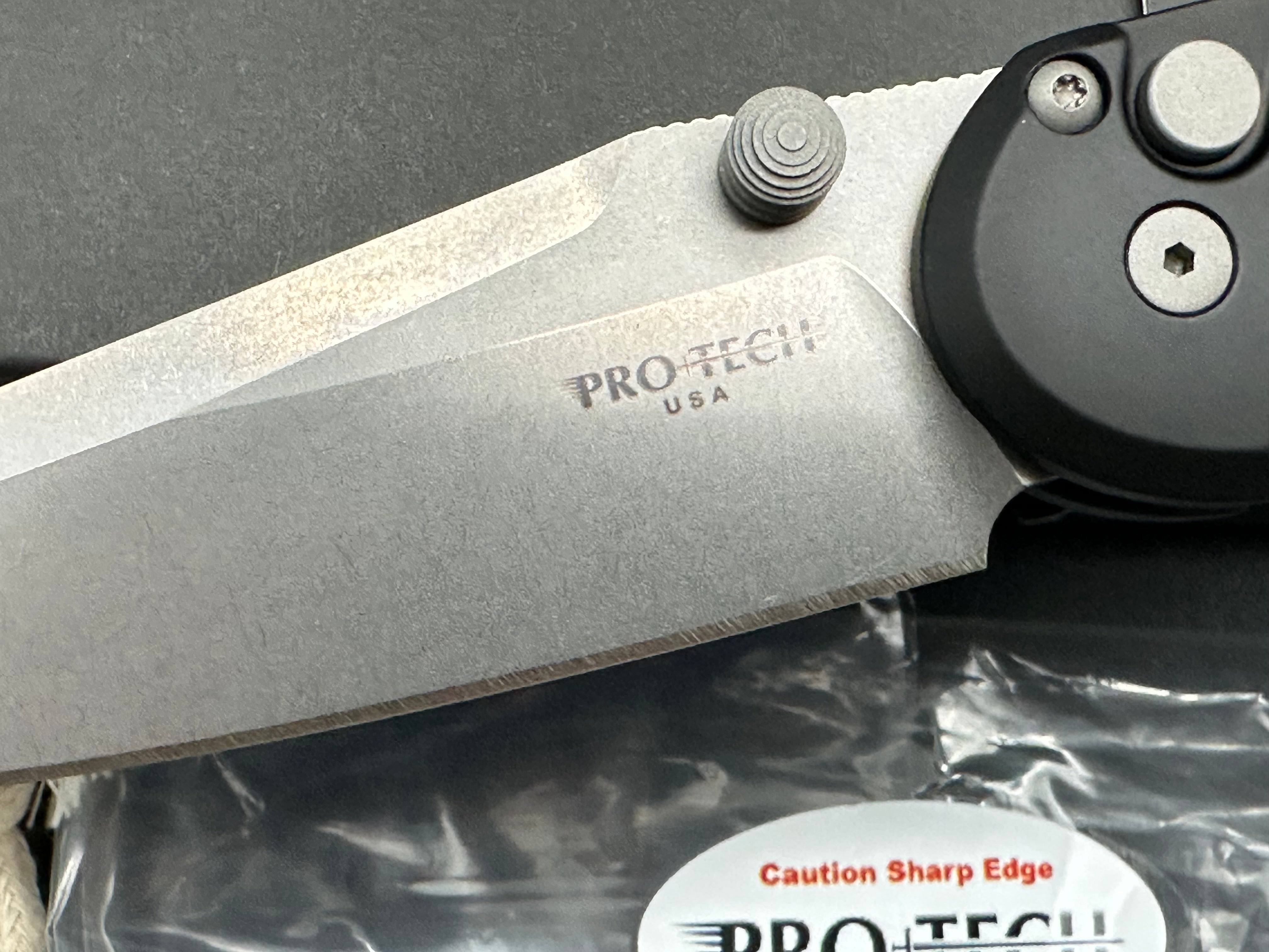 ProTech Avalon, 4" MagnaCut Blade with Black Aluminum Scales