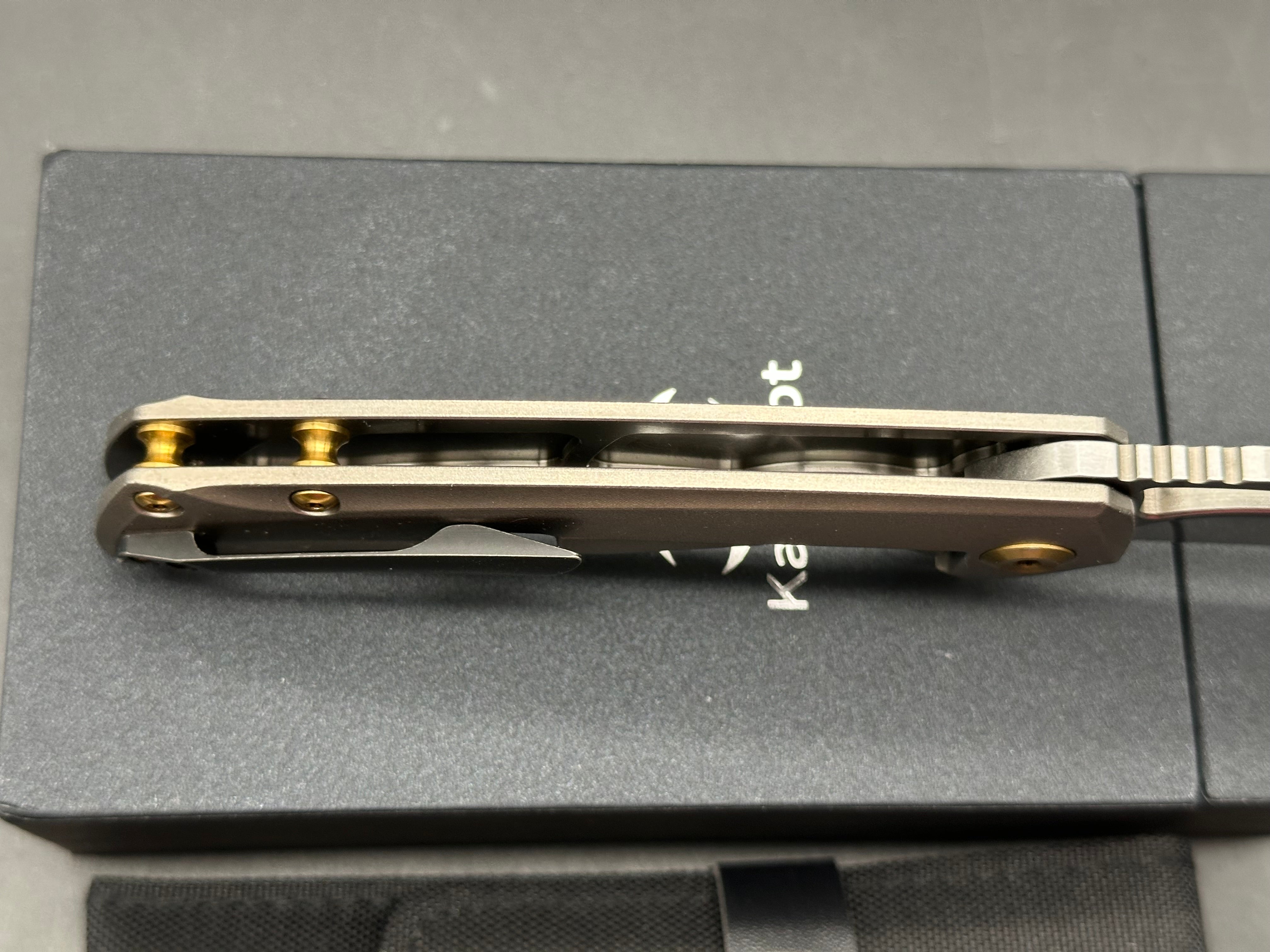 KANSEPT KRYO GRAY TITANIUM HANDLE S35VN DROP POINT PLAIN EDGE