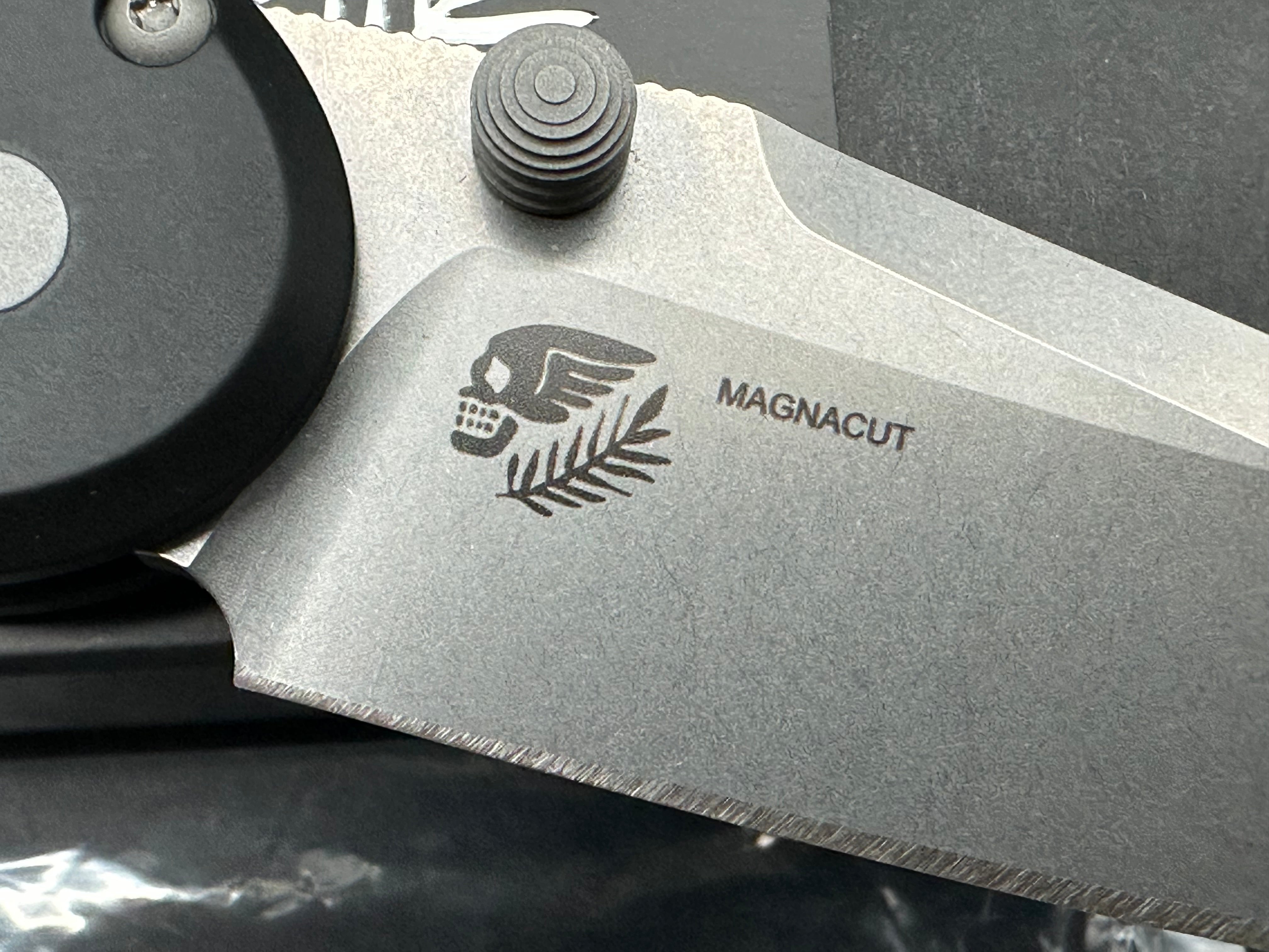 ProTech Avalon, 4" MagnaCut Blade with Black Aluminum Scales