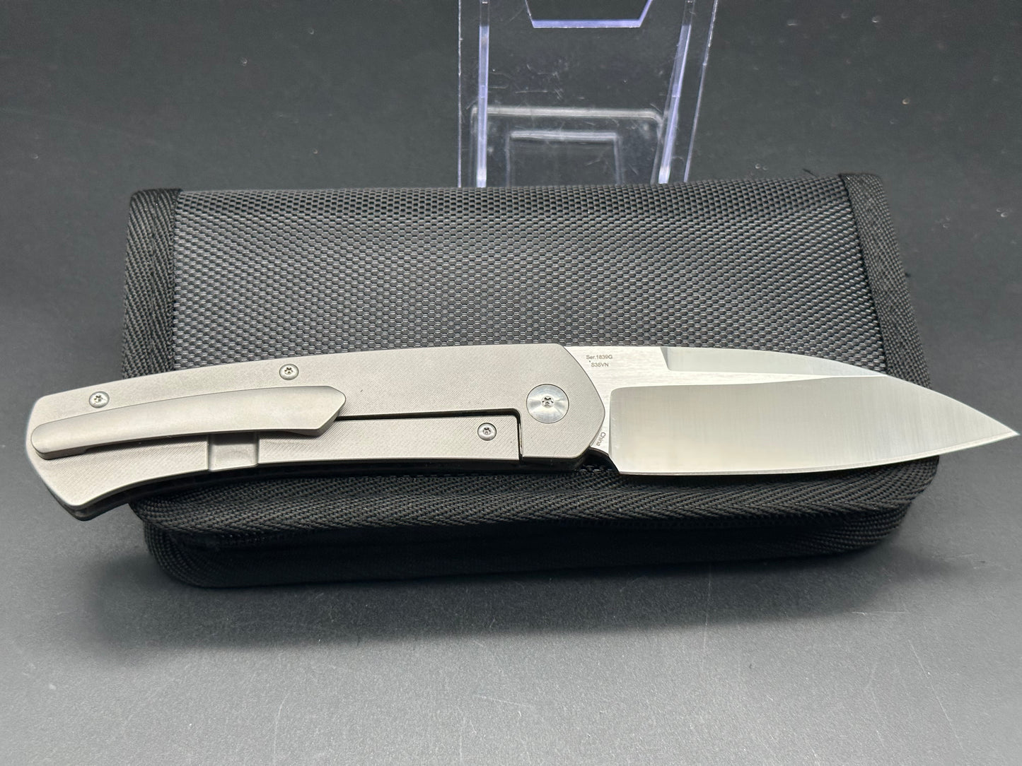 Artisan Cutlery Centauri 1839G-MCF S35VN TI & CF scales