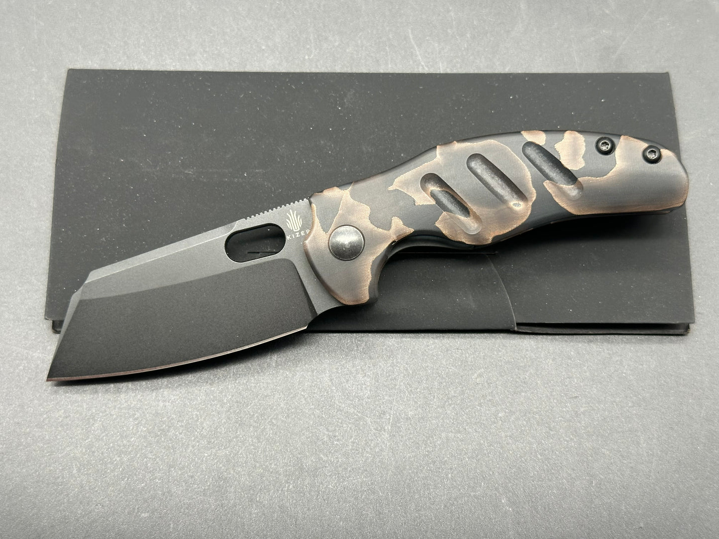 Kizer Sheepdog C01C Mini S35VN Blade Raffir Handle