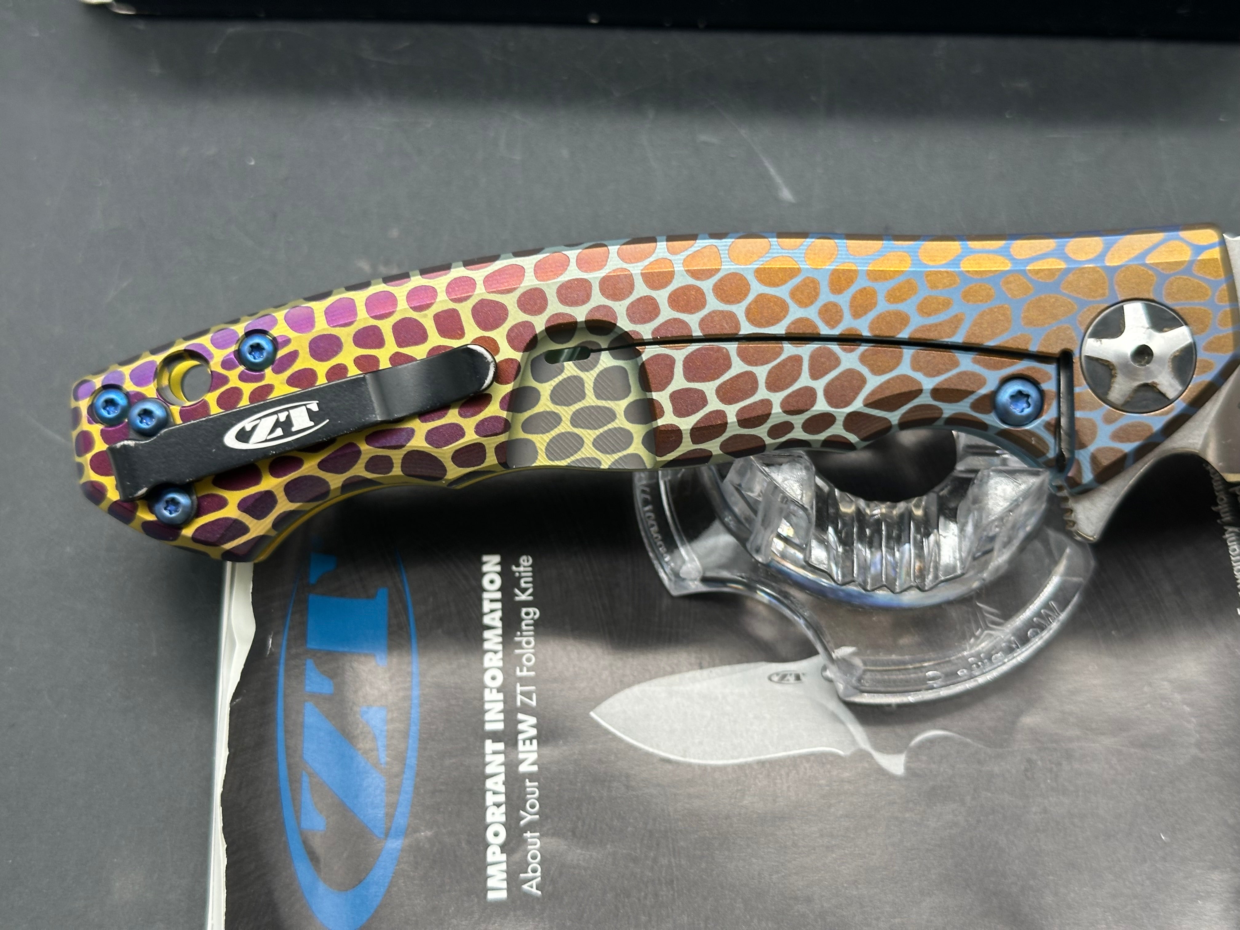 Zero Tolerance Sinkevich 0452CF Flipper Knife (4.1" Satin) ZT