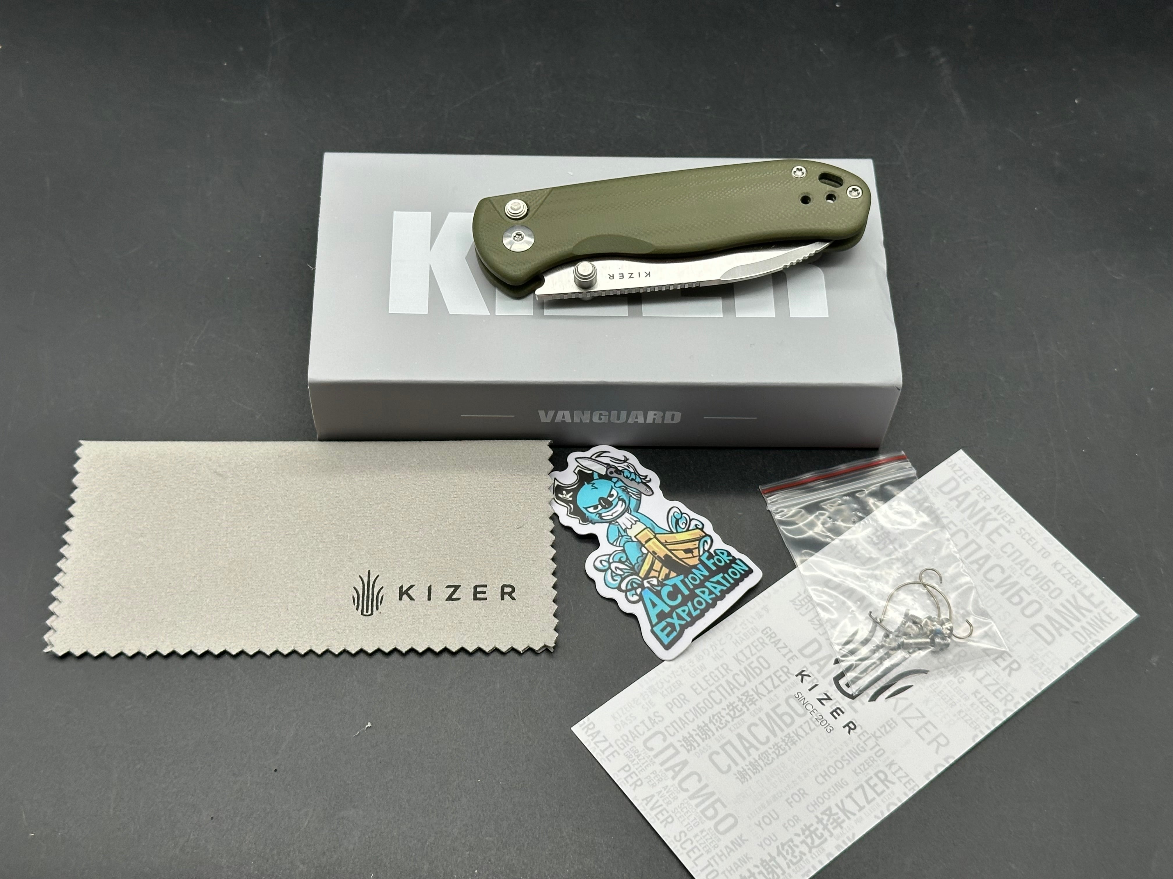 Kizer Drop Bear 2 green G10 scales w/AEBL blade