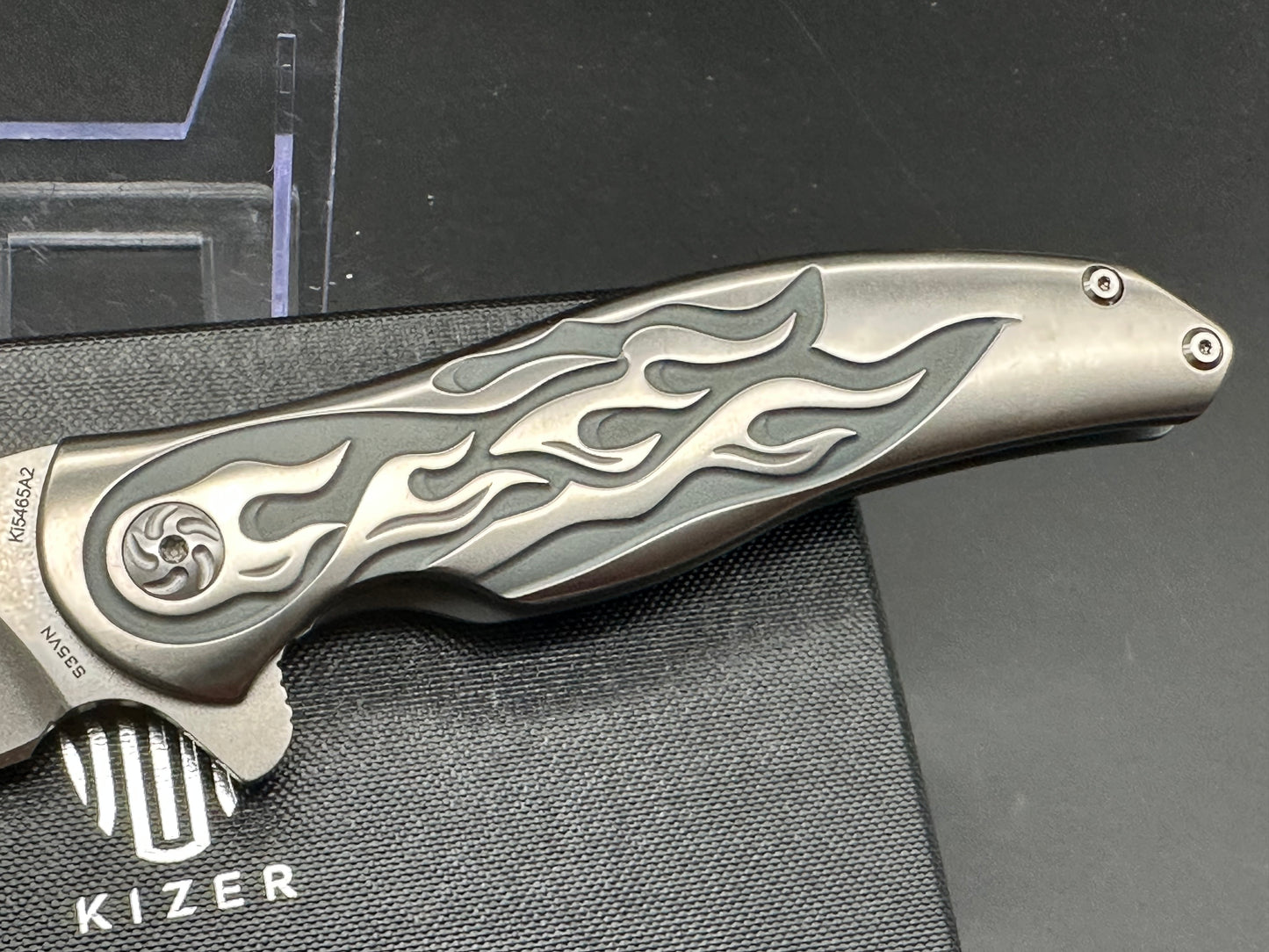 Kizer Compadre Flame Flipper Ki5465A2