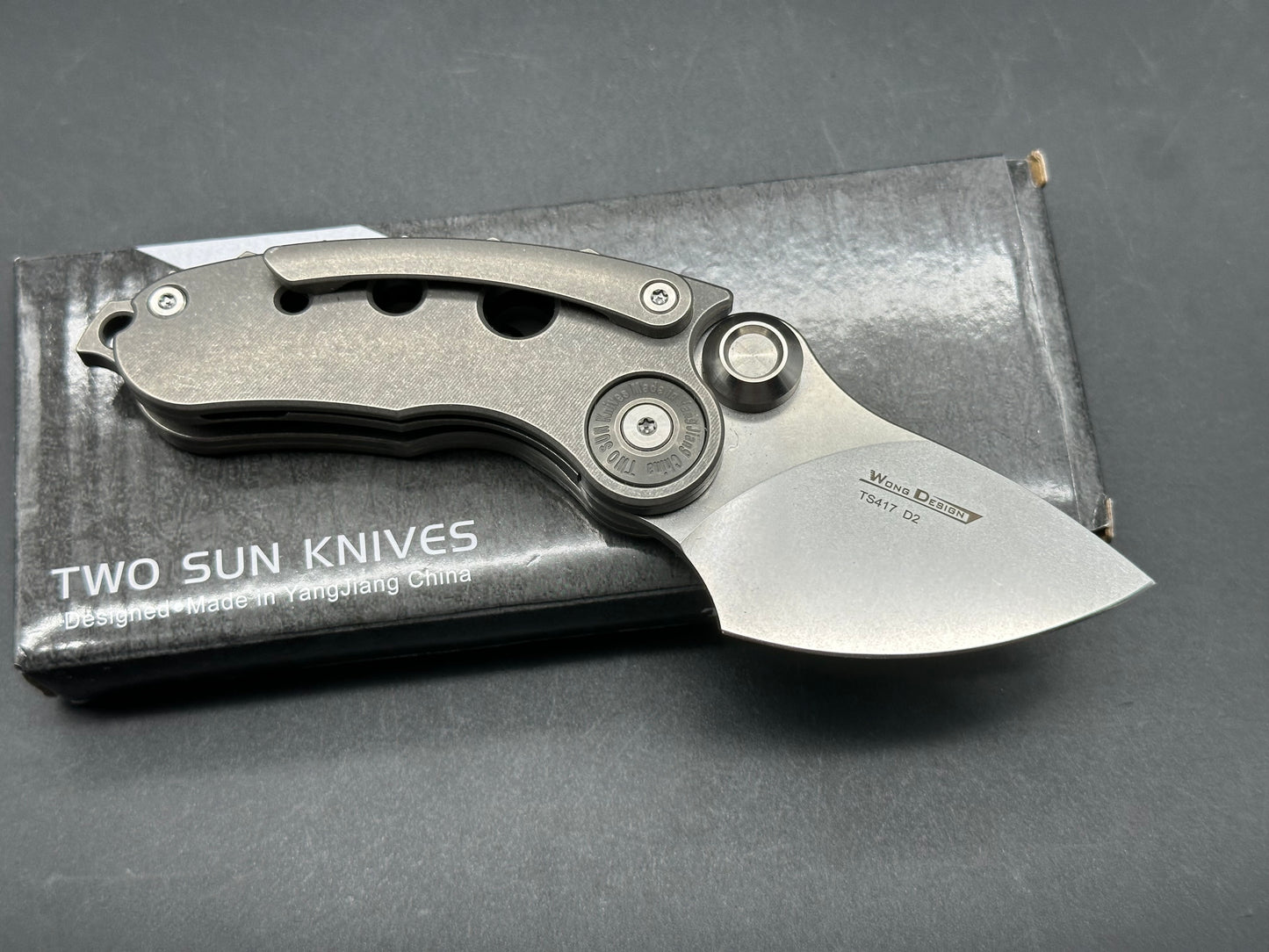 TWOSUN KNIVES TS417 WONG DESIGN POCKET KNIFE TITANIUM HANDLE D2 STEEL