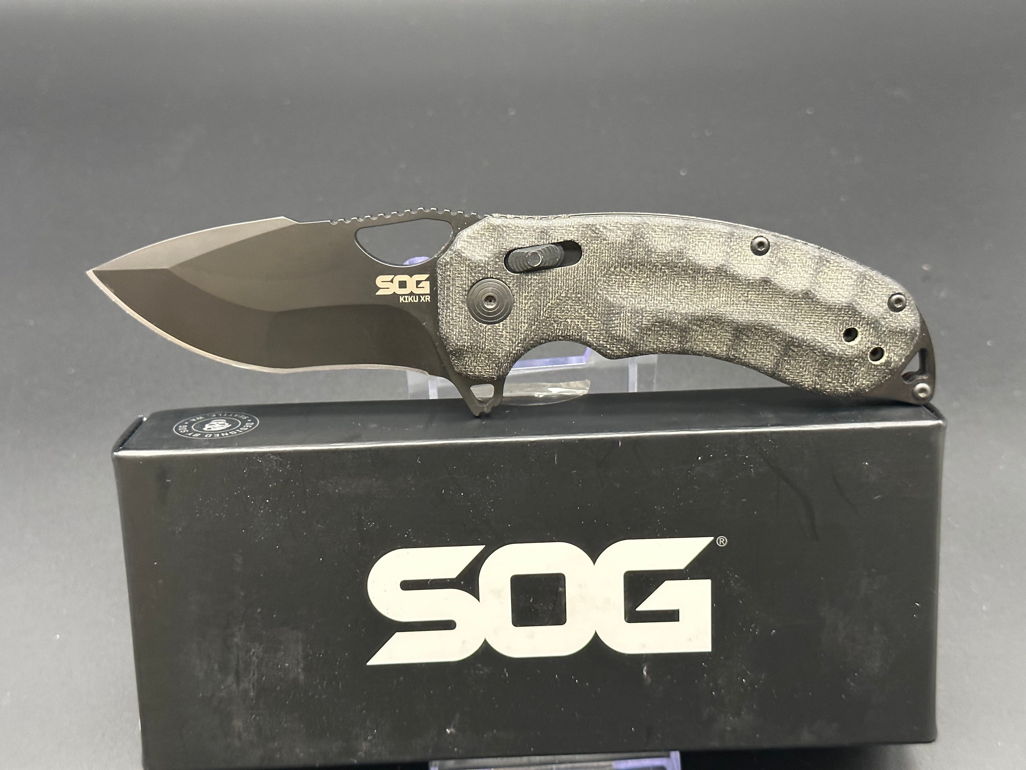 SOG Kiku XR Blackout black micarta handle