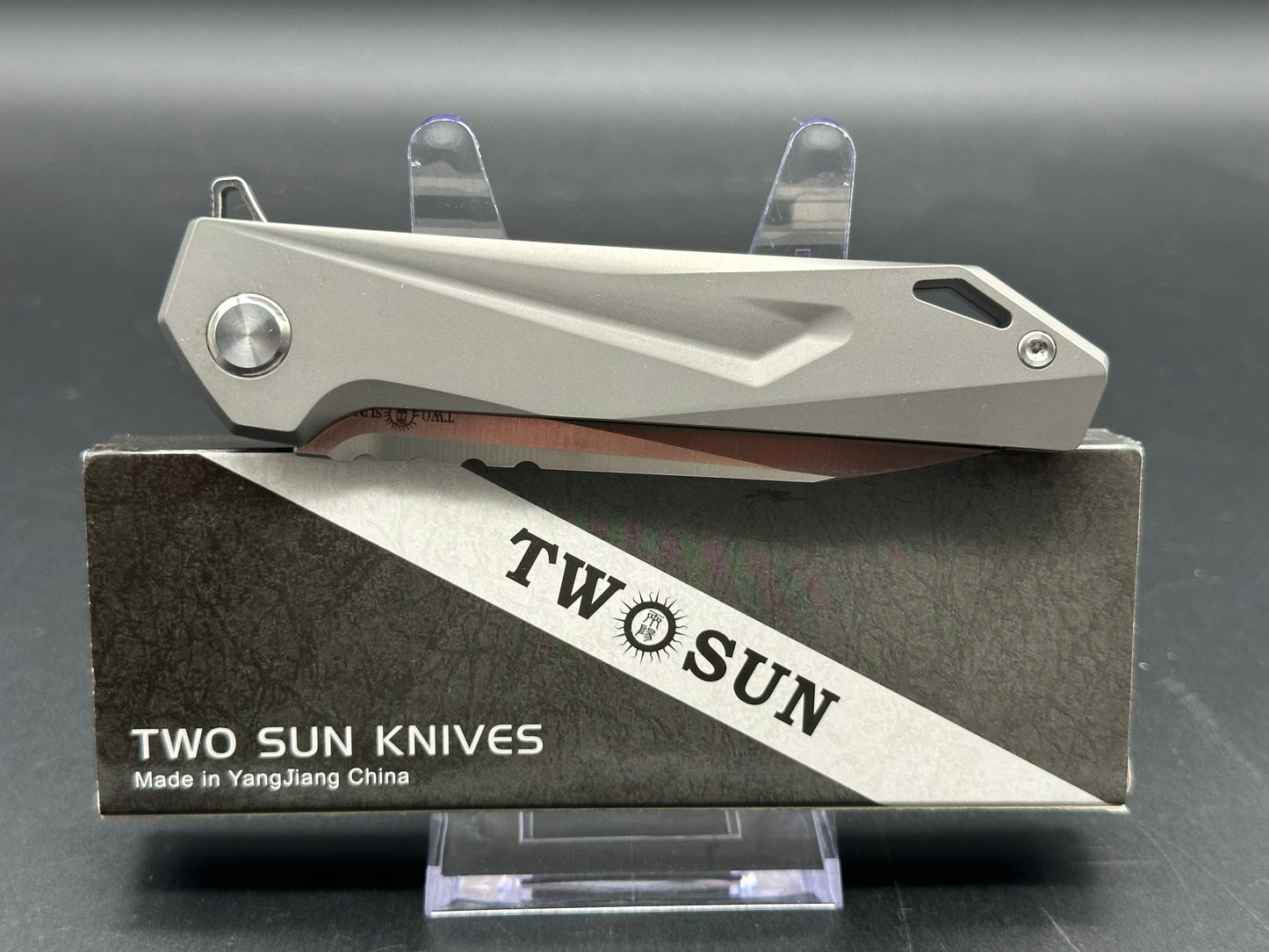 TWOSUN FOLDING KNIFE FLIPPER TITANIUM HANDLE D2 CLIP POINT PLAIN EDGE TS365