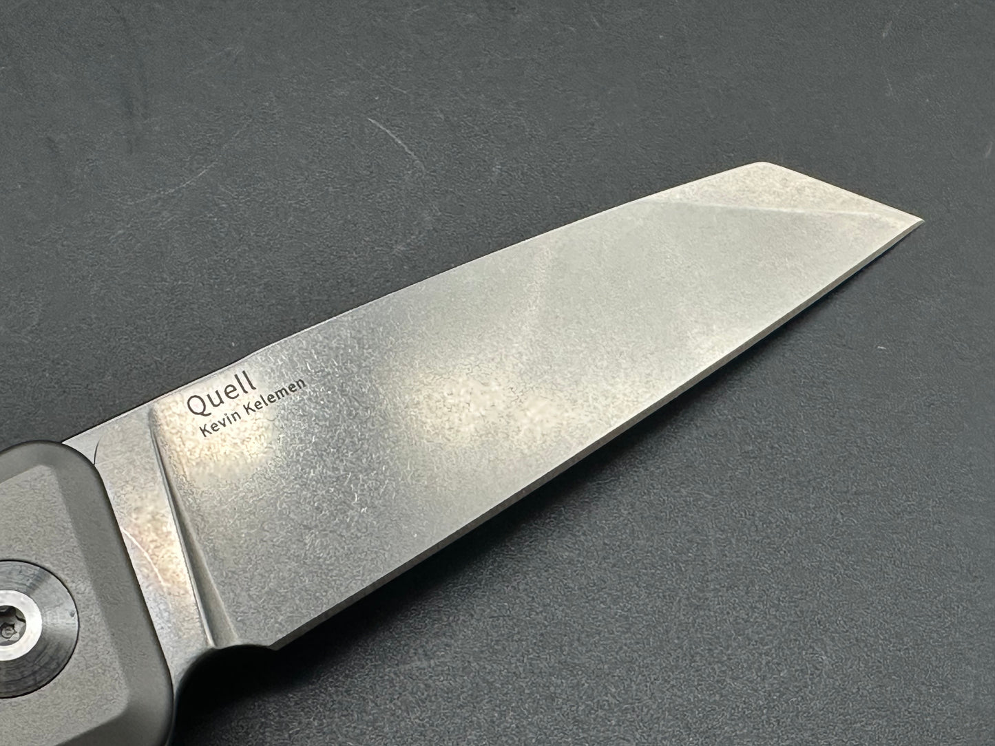 Kizer Quell Ki4530 S35VN Stonewash TI handle