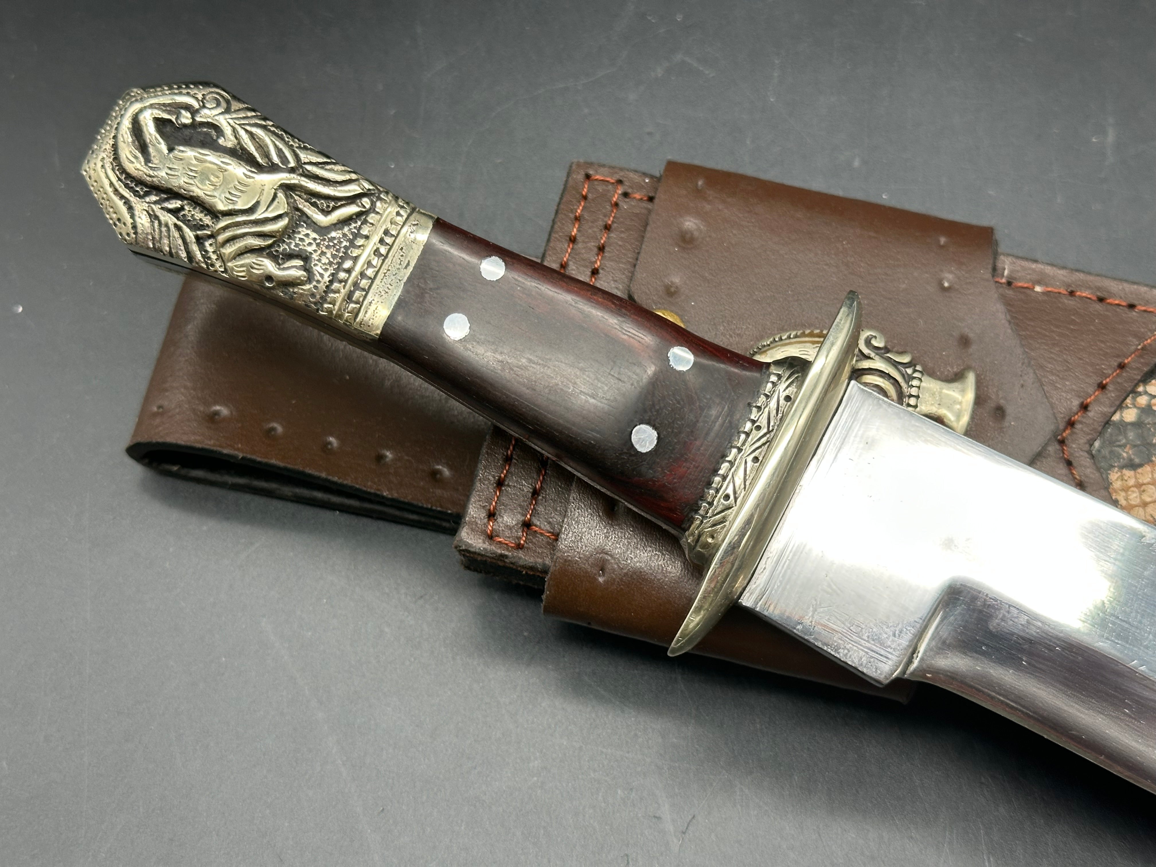 Paladin Bowie / This Bowie is by KnivesbyHand