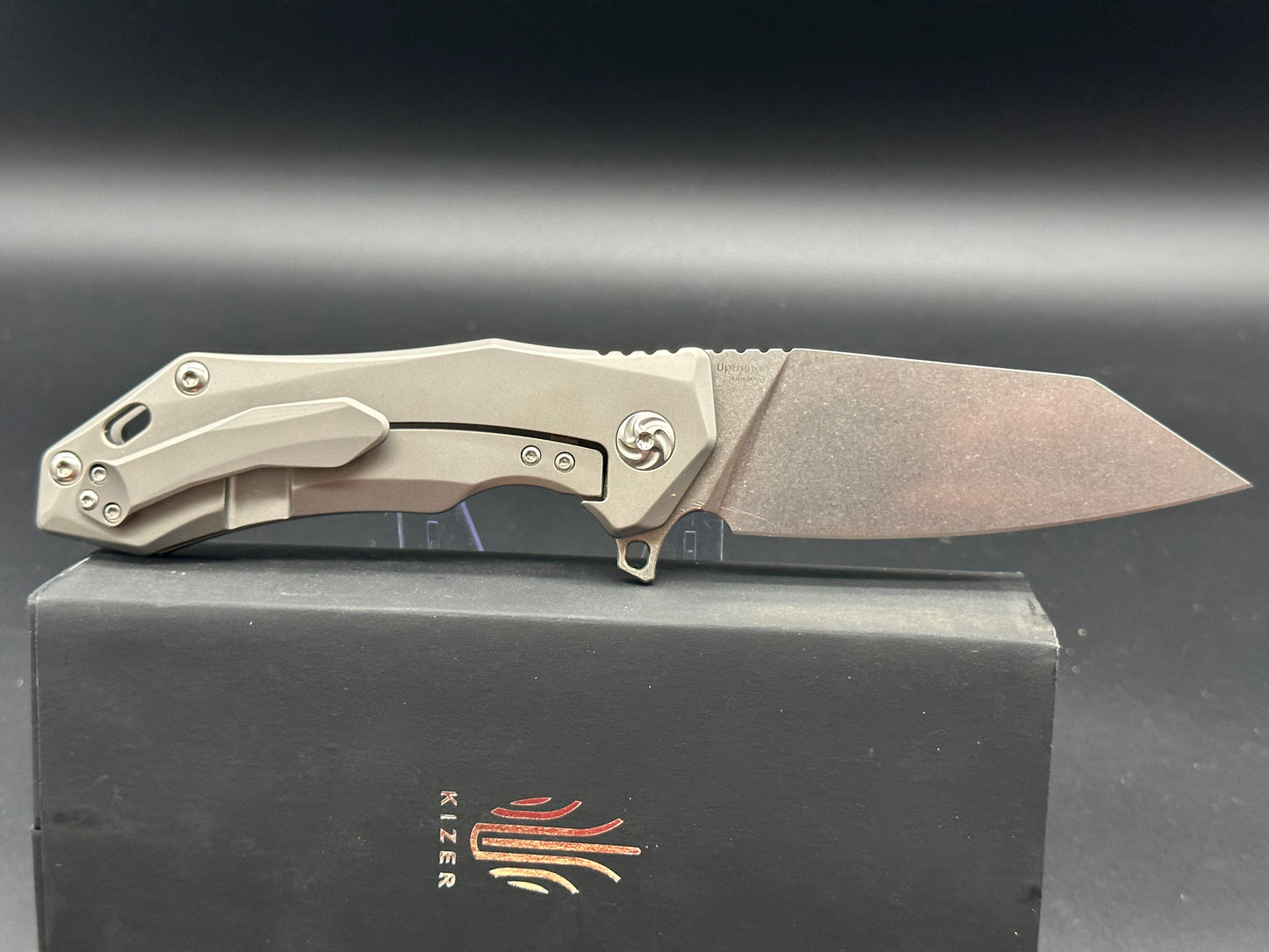 Kizer Uprising Ki4491A2 S35VN Stonewash, TI handle