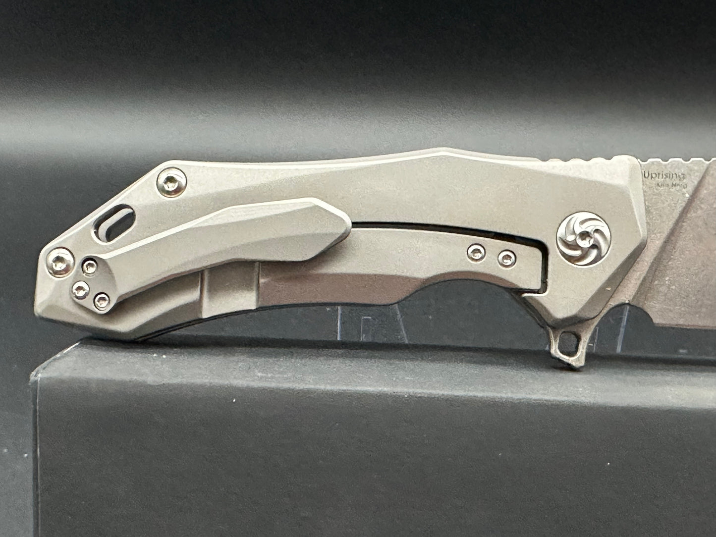 Kizer Uprising Ki4491A2 S35VN Stonewash, TI handle