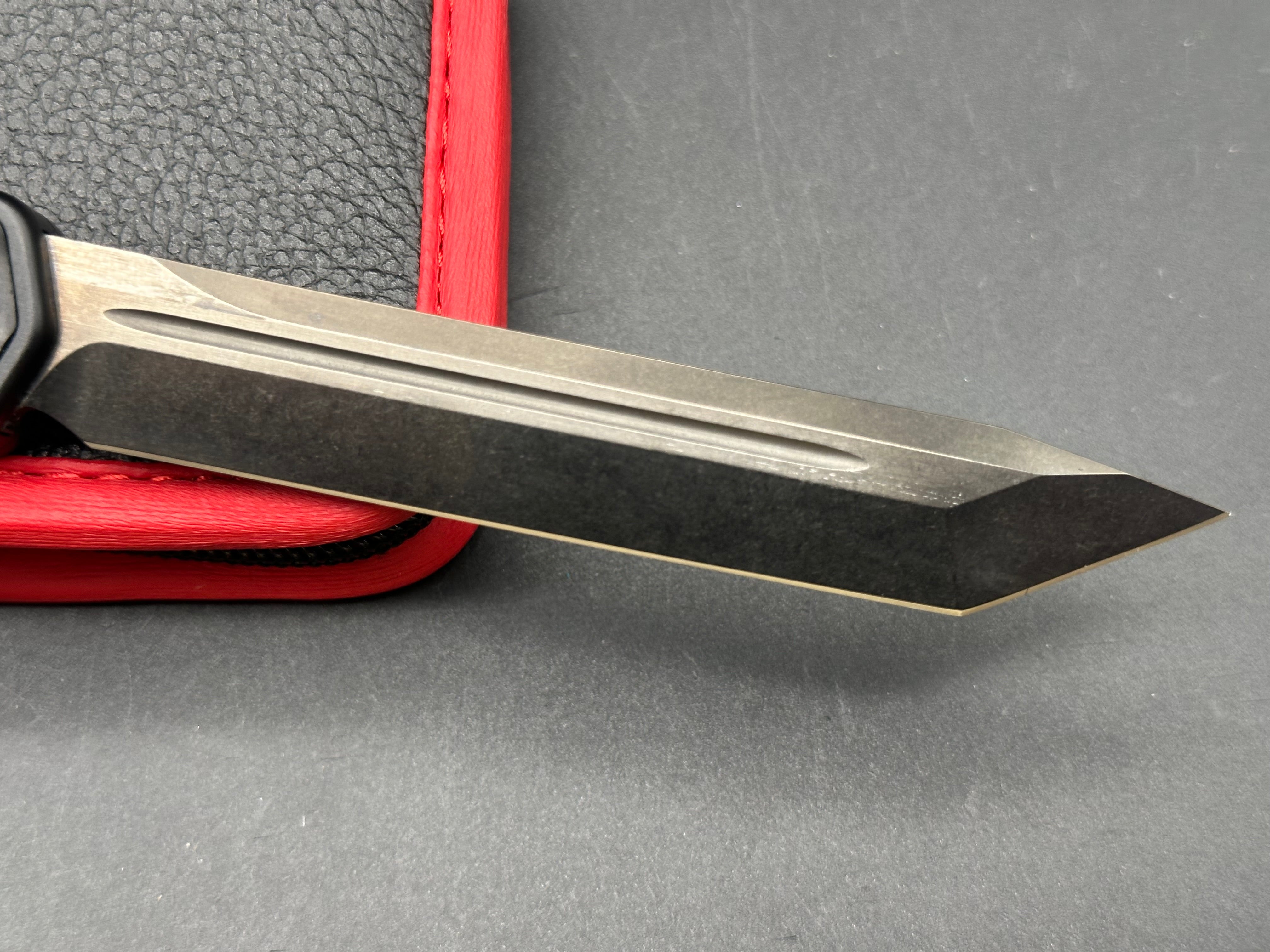 Heretic Cleric II Tanto Auto Knife Black Chassis W/Stainless Inlay (4.2" Black)