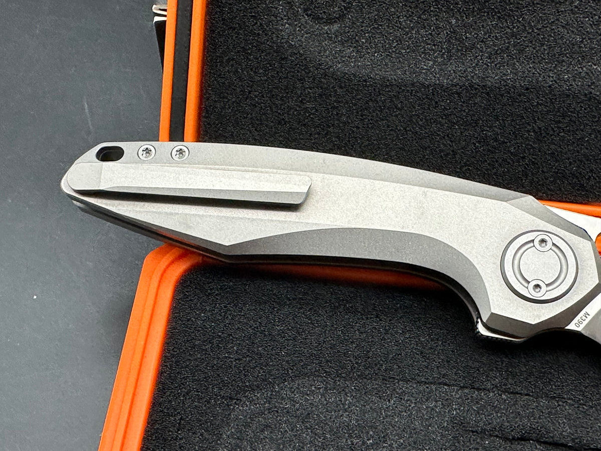 VOSTEED THUNDERBEAST FOLDING KNIFE GRAY TITANIUM HANDLE M390 REVERSE TANTO