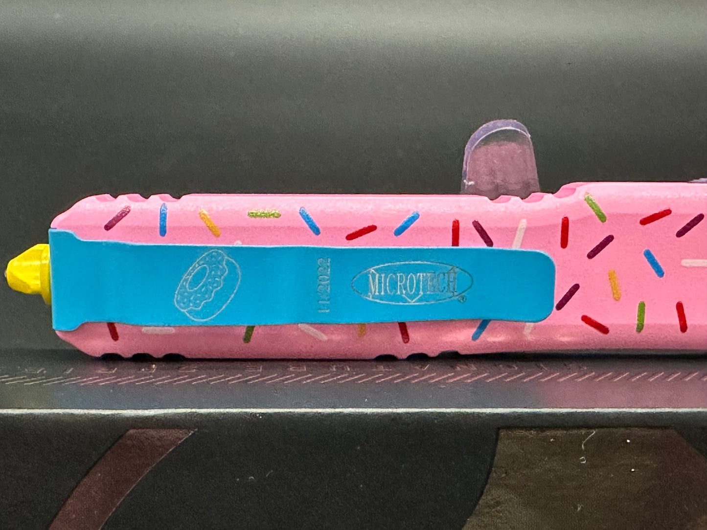 Microtech Exclusive Dessert Warrior Ultratech D/E OTF Donut Pink