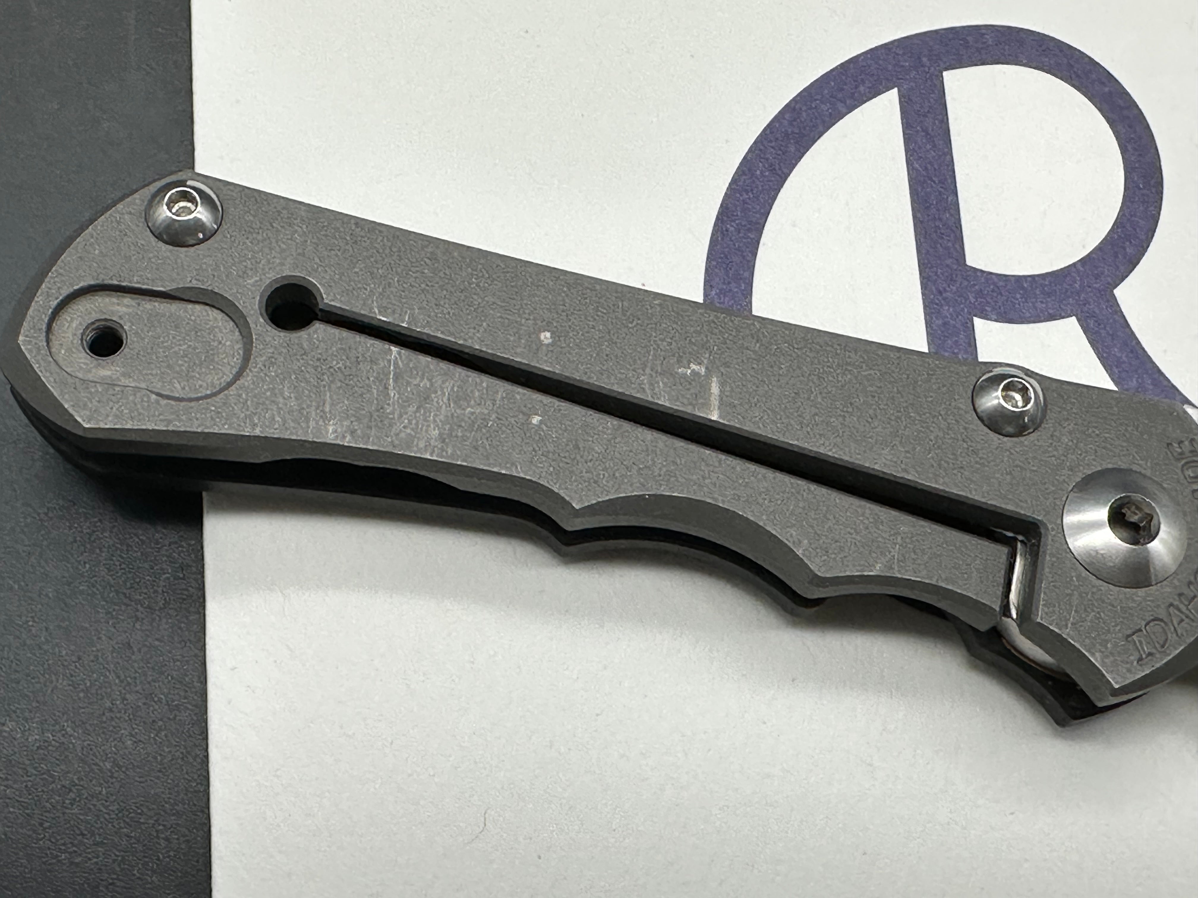 Chris Reeve Knives Small Inkosi Insingo in S35VN Carbon Fiber scale, KnifeArt.com exclusive, like new