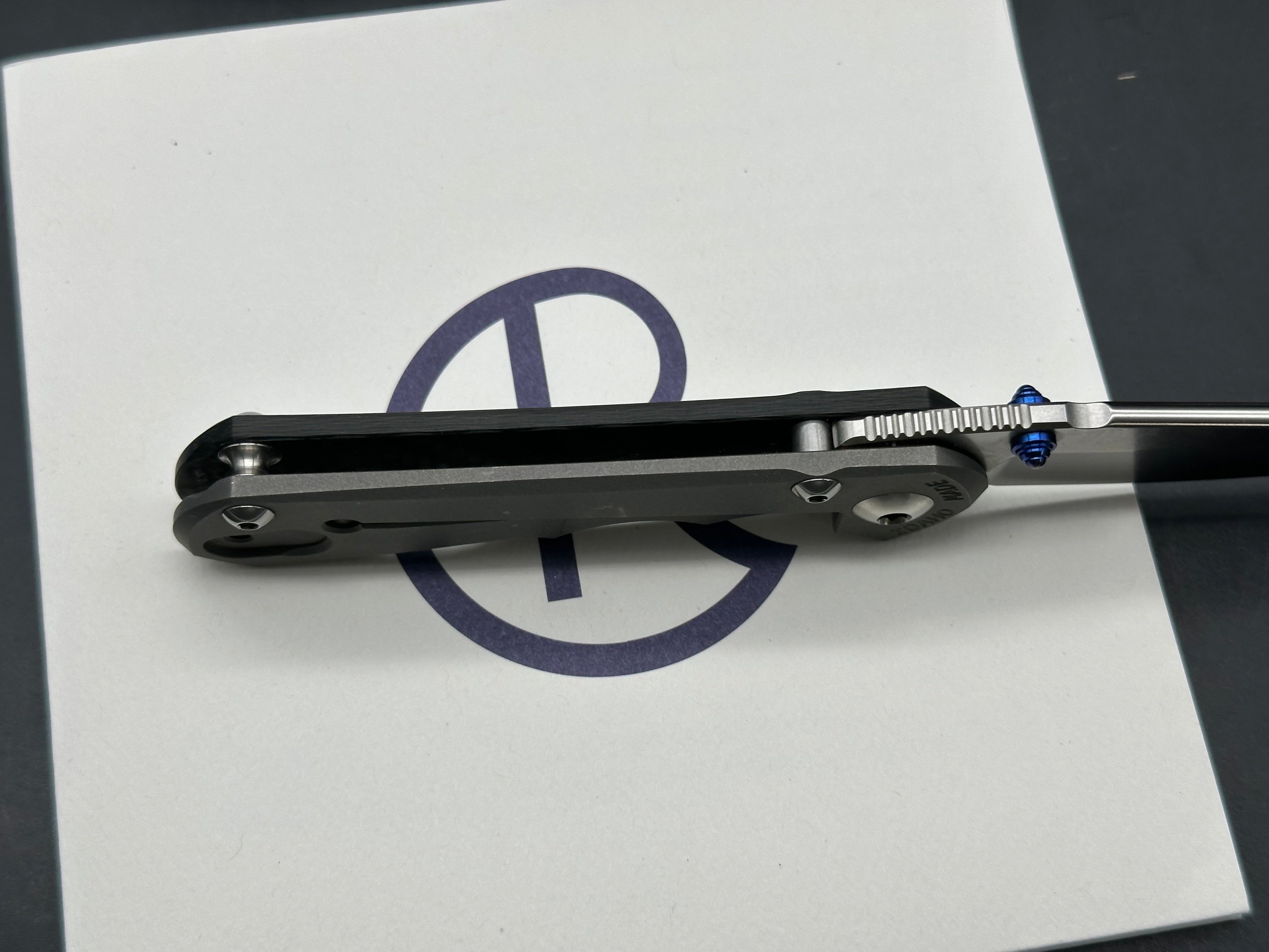 Chris Reeve Knives Small Inkosi Insingo in S35VN Carbon Fiber scale, KnifeArt.com exclusive, like new