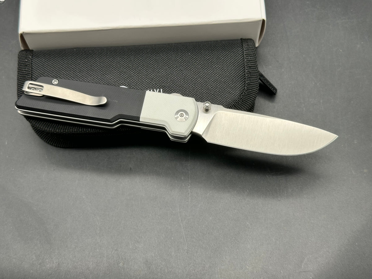 CIVIVI ZYGON WHITE/BLACK G-10 HANDLE NITRO-V PLAIN EDGE SATIN FINISH