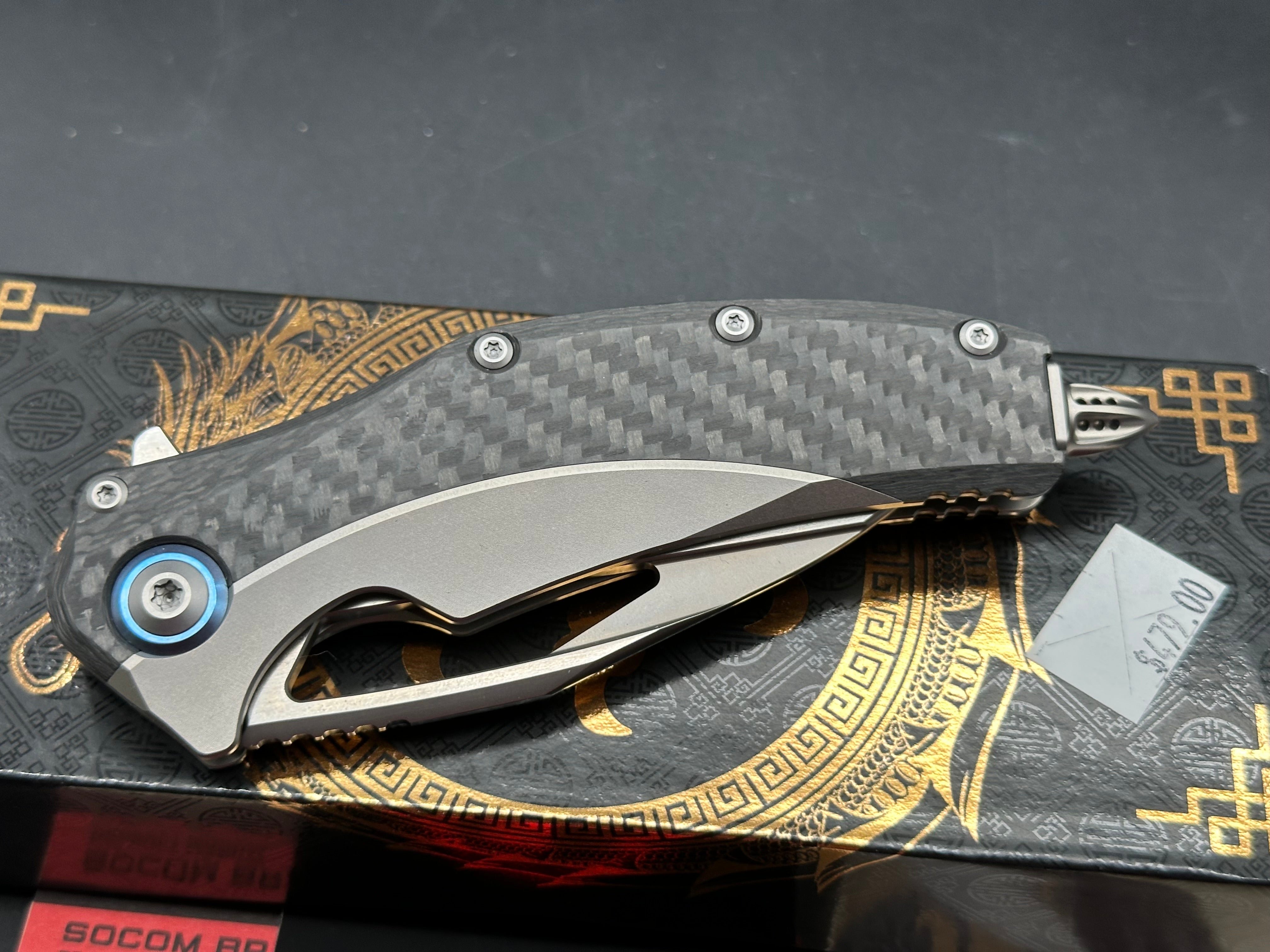 Microtech 165C-4CFTI Matrix - Carbon Fiber & Titanium - Blue Pivot Collar - Hand Rubbed Satin Blade
