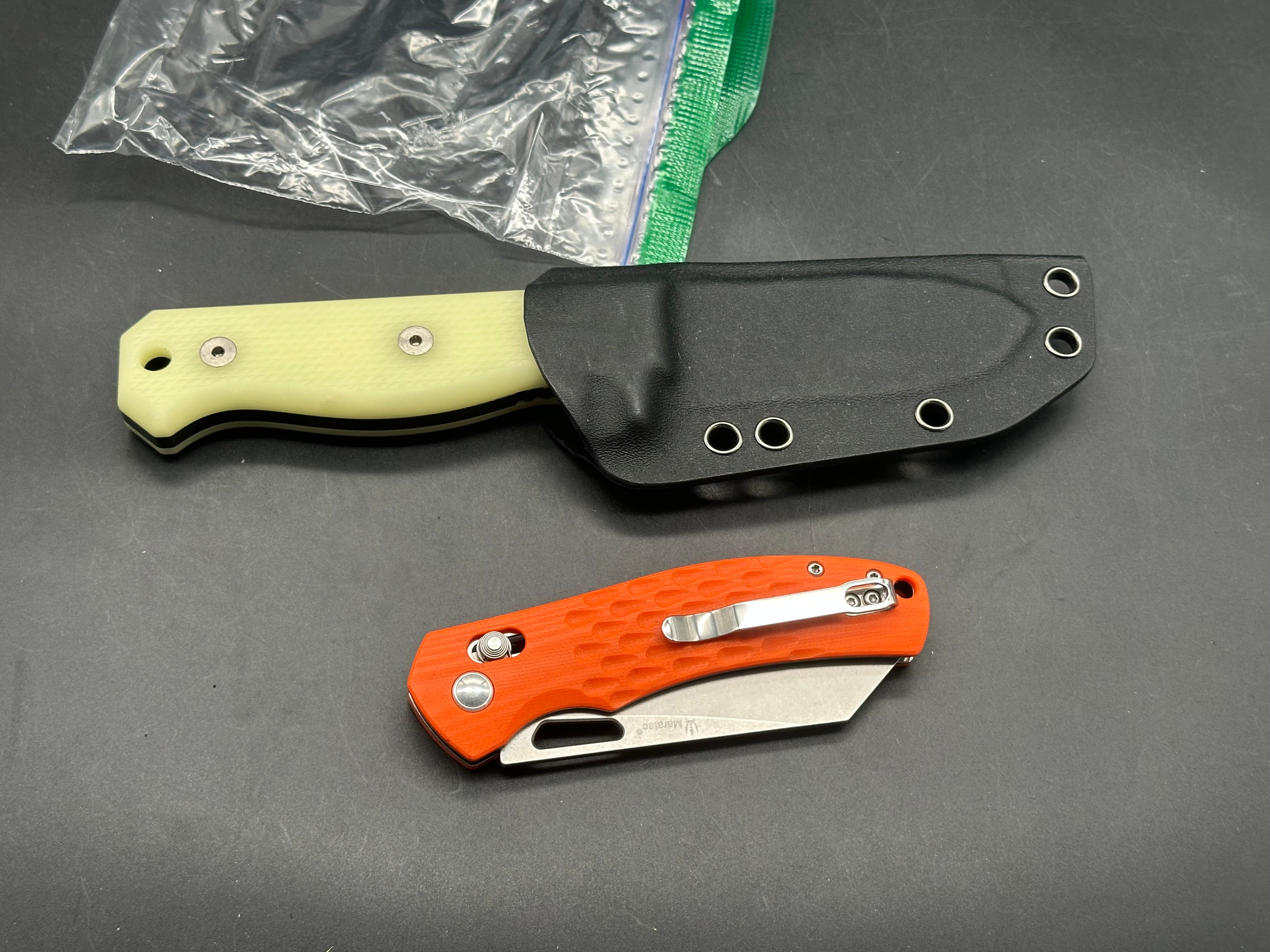 County Comm Combo R4A PRO D2 Fixed blade #375 of 500 with glow in the dark handles / Orange G-10 discontinued crossbar lock folder #80 of 200