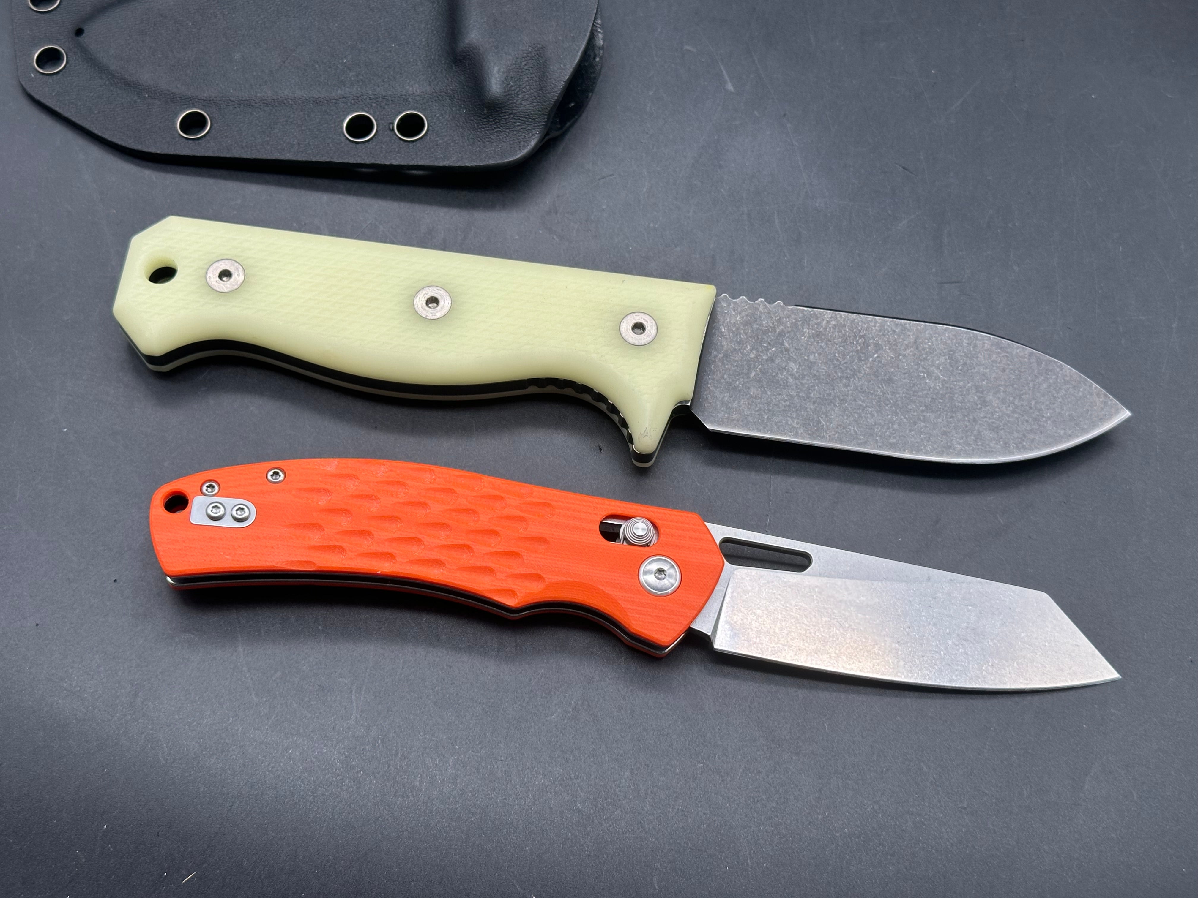 County Comm Combo R4A PRO D2 Fixed blade #375 of 500 with glow in the dark handles / Orange G-10 discontinued crossbar lock folder #80 of 200