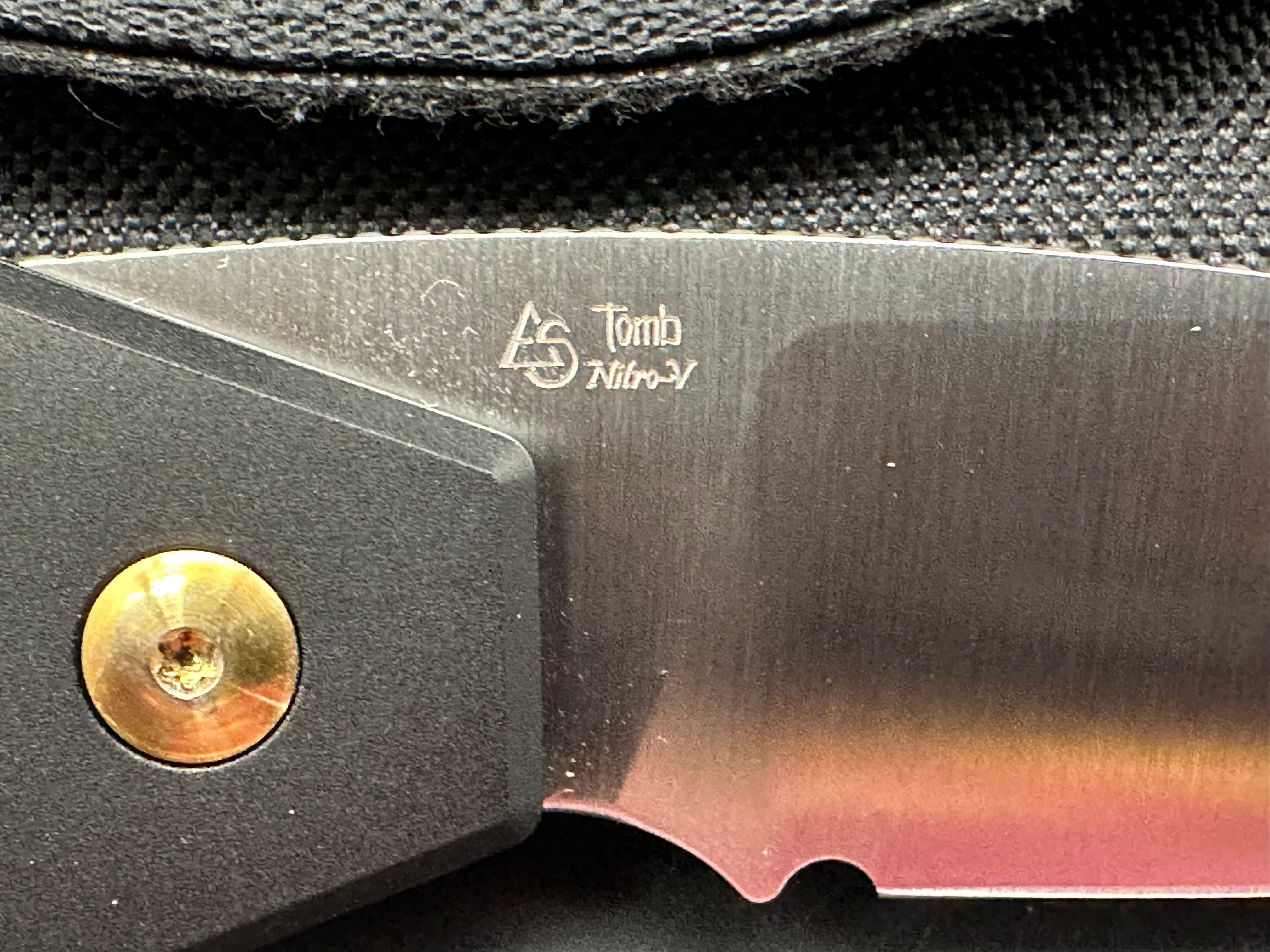 KIZER TOMB BLACK ALUMINUM HANDLE NITRO-V PLAIN EDGE