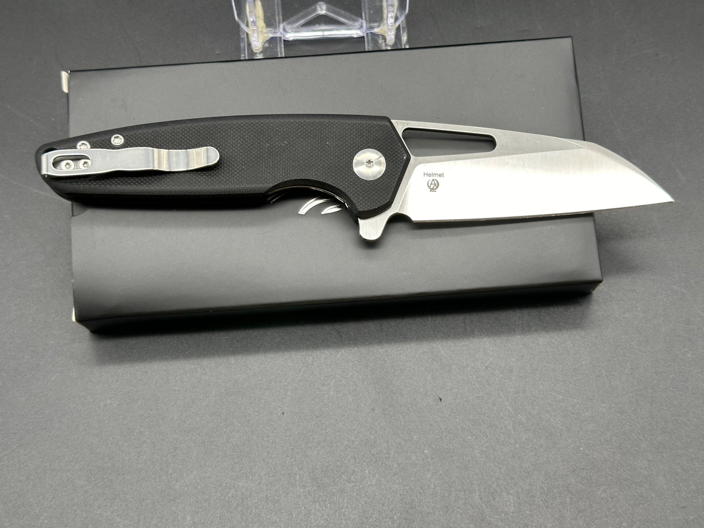 Kizer Helmet Nitro-V blade Black G10