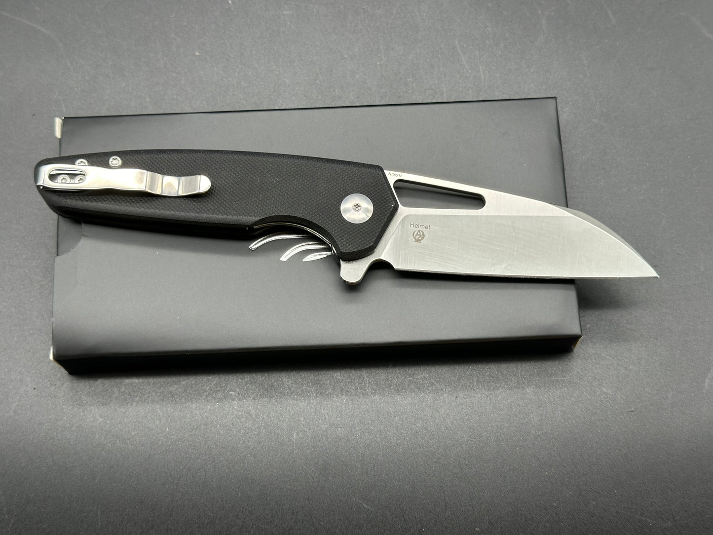 Kizer Helmet Nitro-V blade Black G10