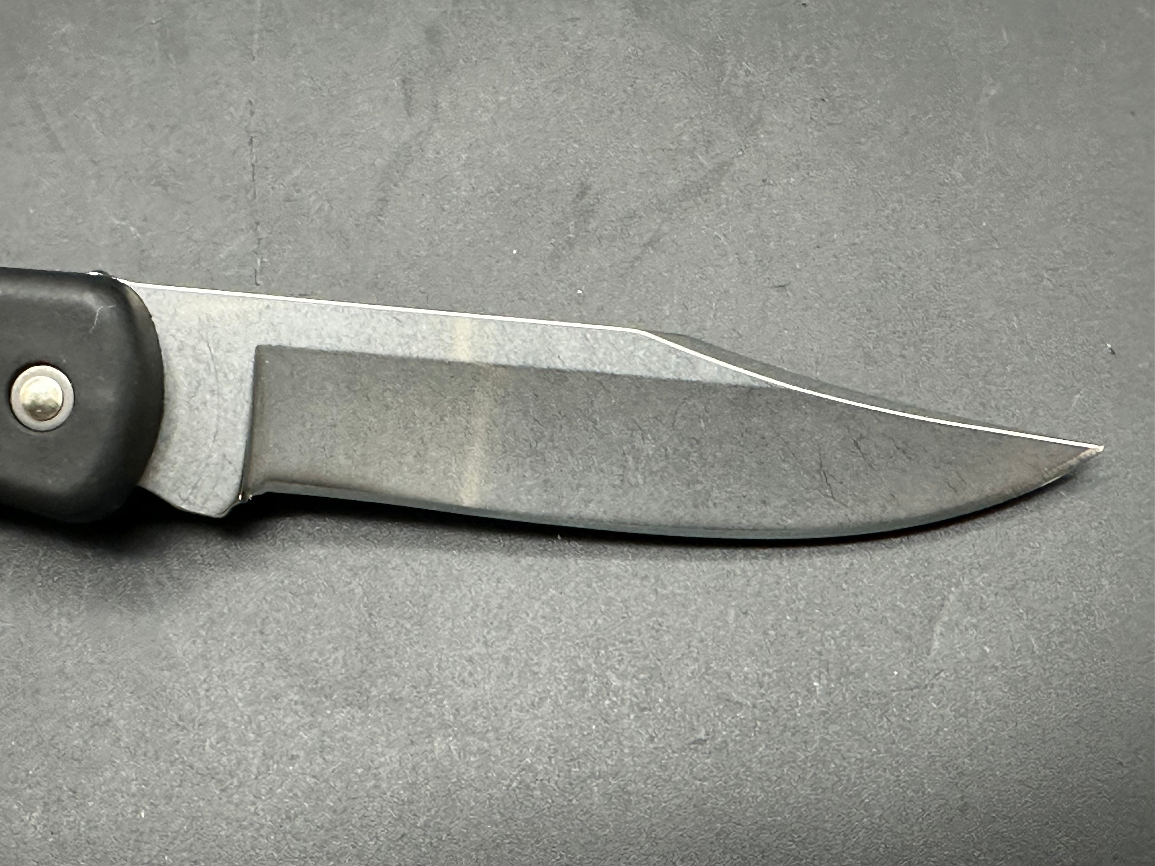 Buck Knives Combo 110 Drop point in 420HC with leather sheath / 110 LT in 420HC