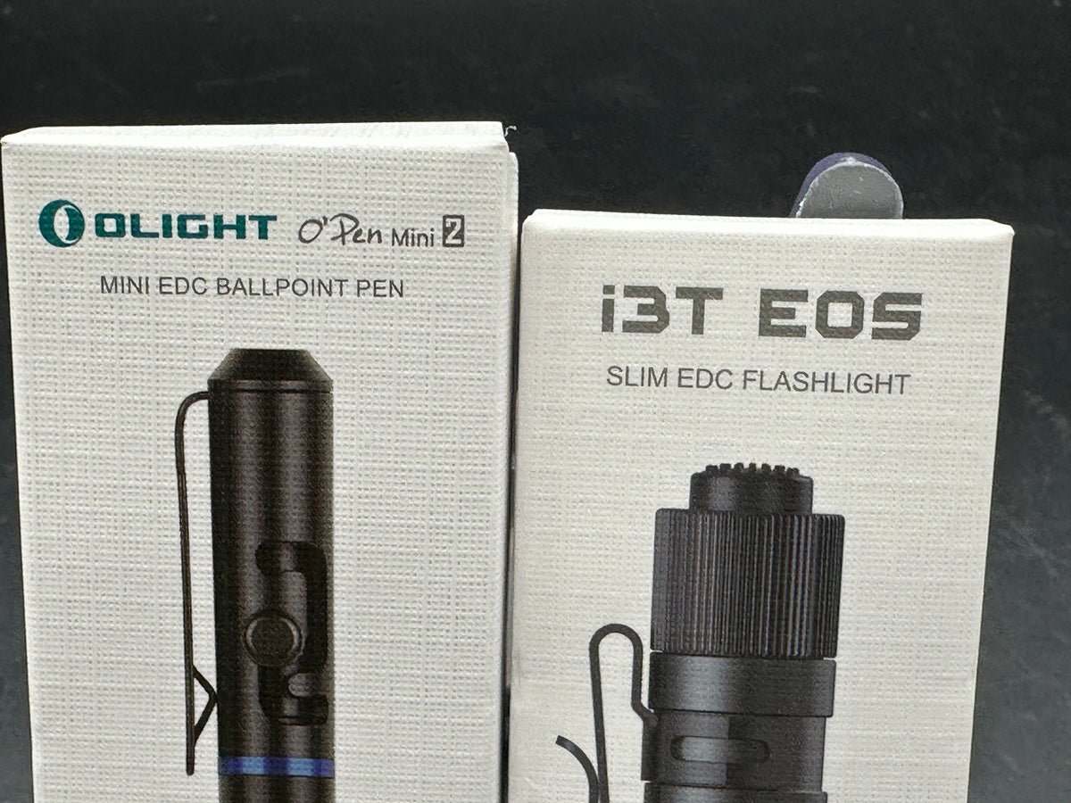 Black Olight I3T Flashlight & Black O’pen Mini 2 Bundle