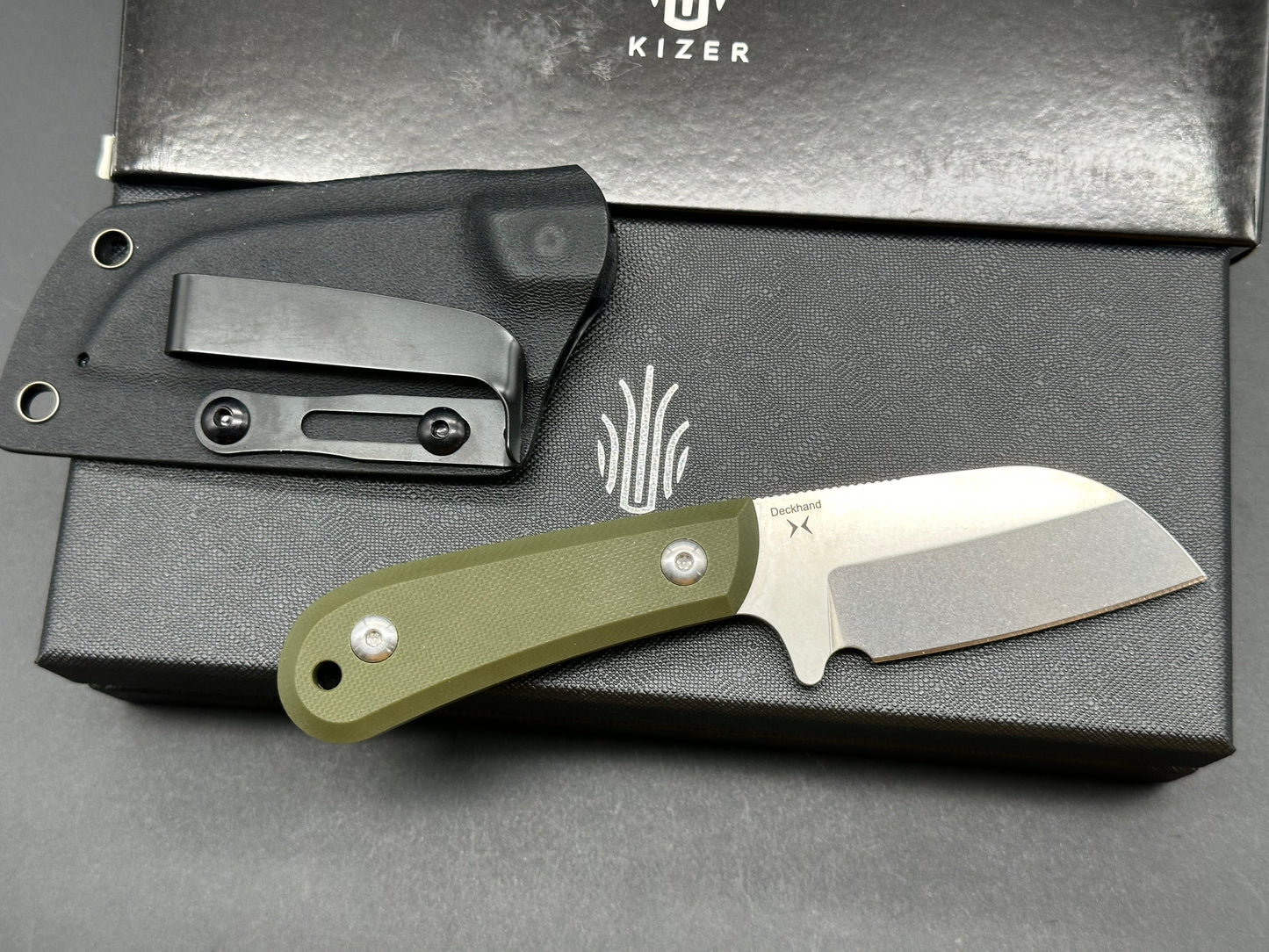 Kizer Deckhand fixed blade