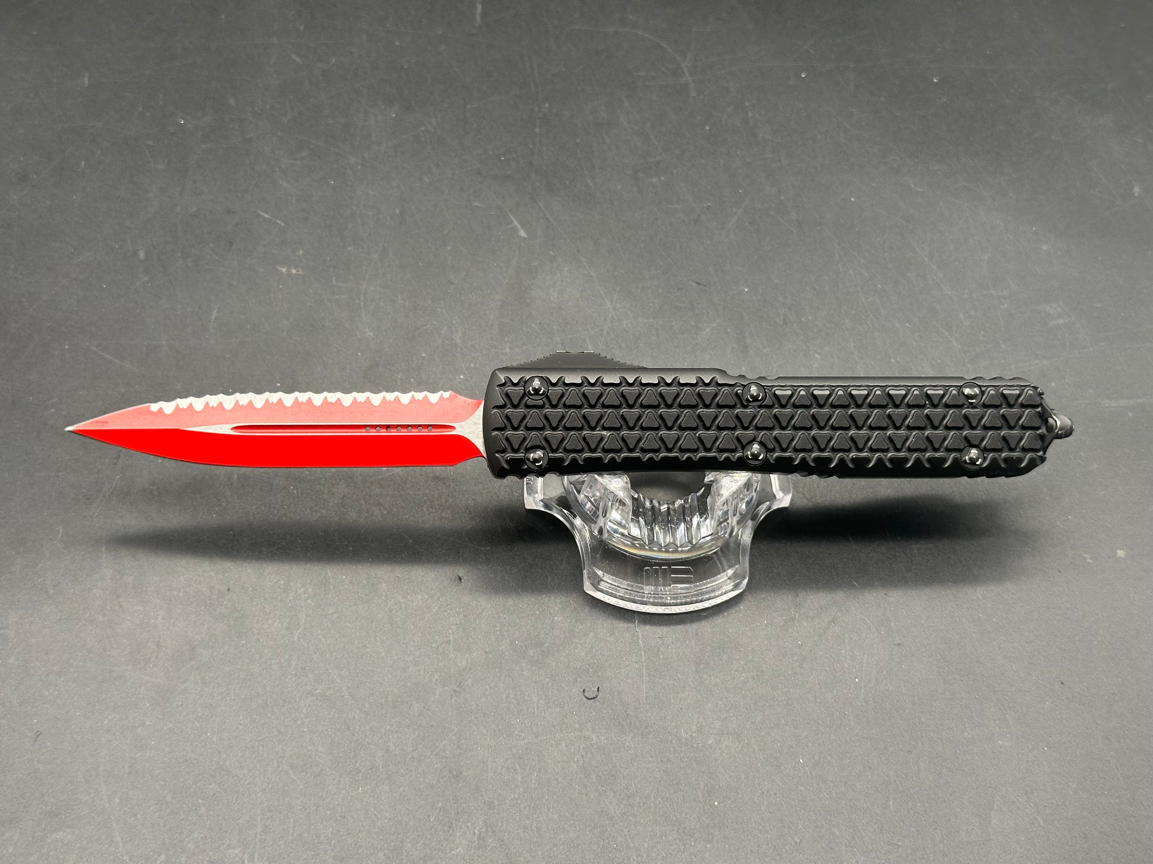 Microtech Ultratech Sith Lord Made 05/2023 S/N9123 Fully serrated on one side