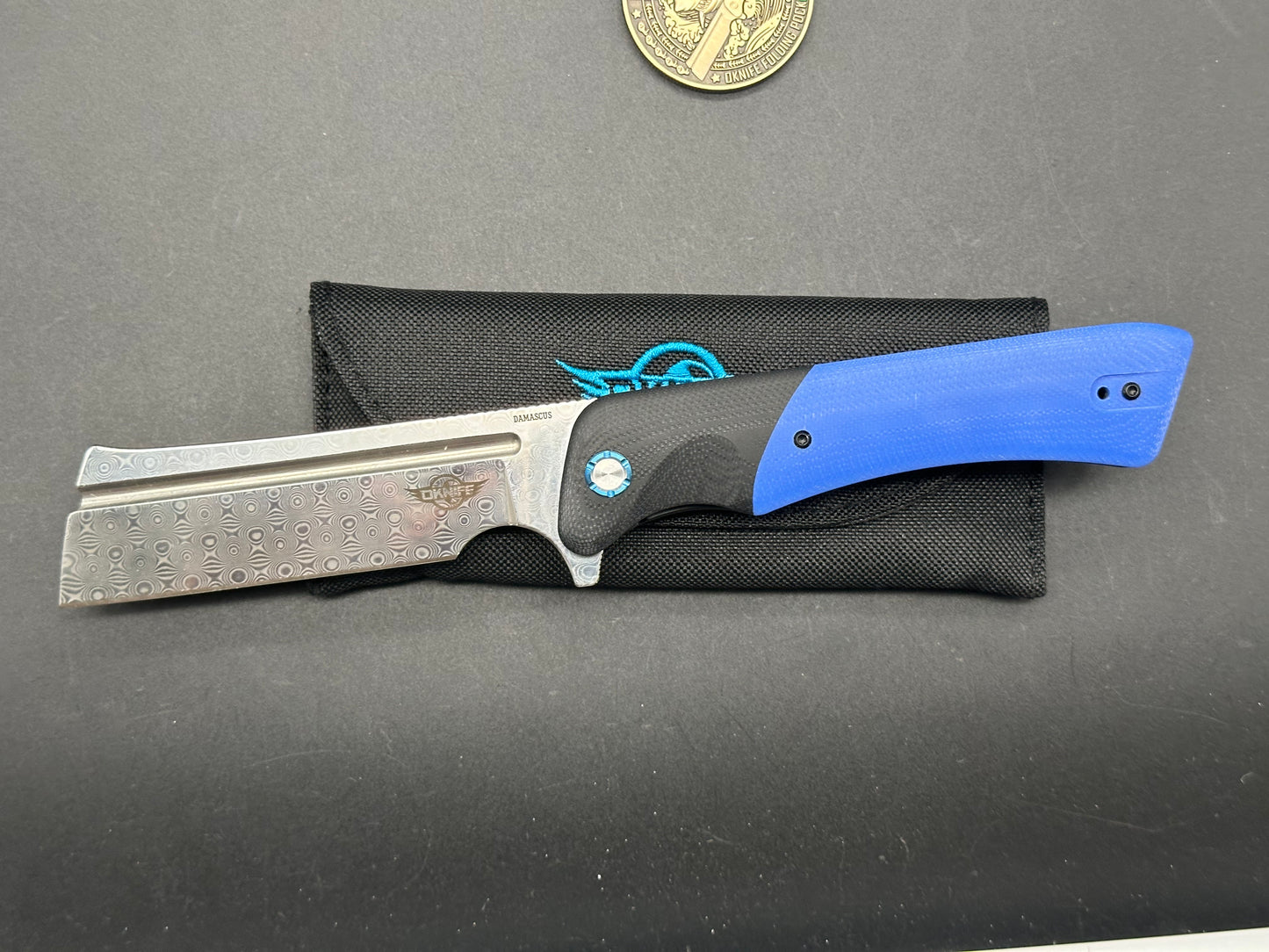 Olight Freeze 3 Liner Lock Knife blue G-10 (3.9" Damascus)