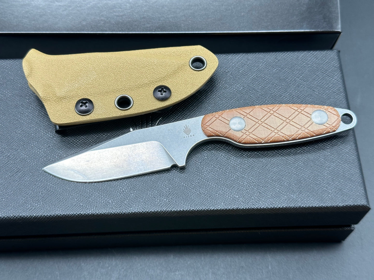 Kizer Muskrat Fixed blade knife