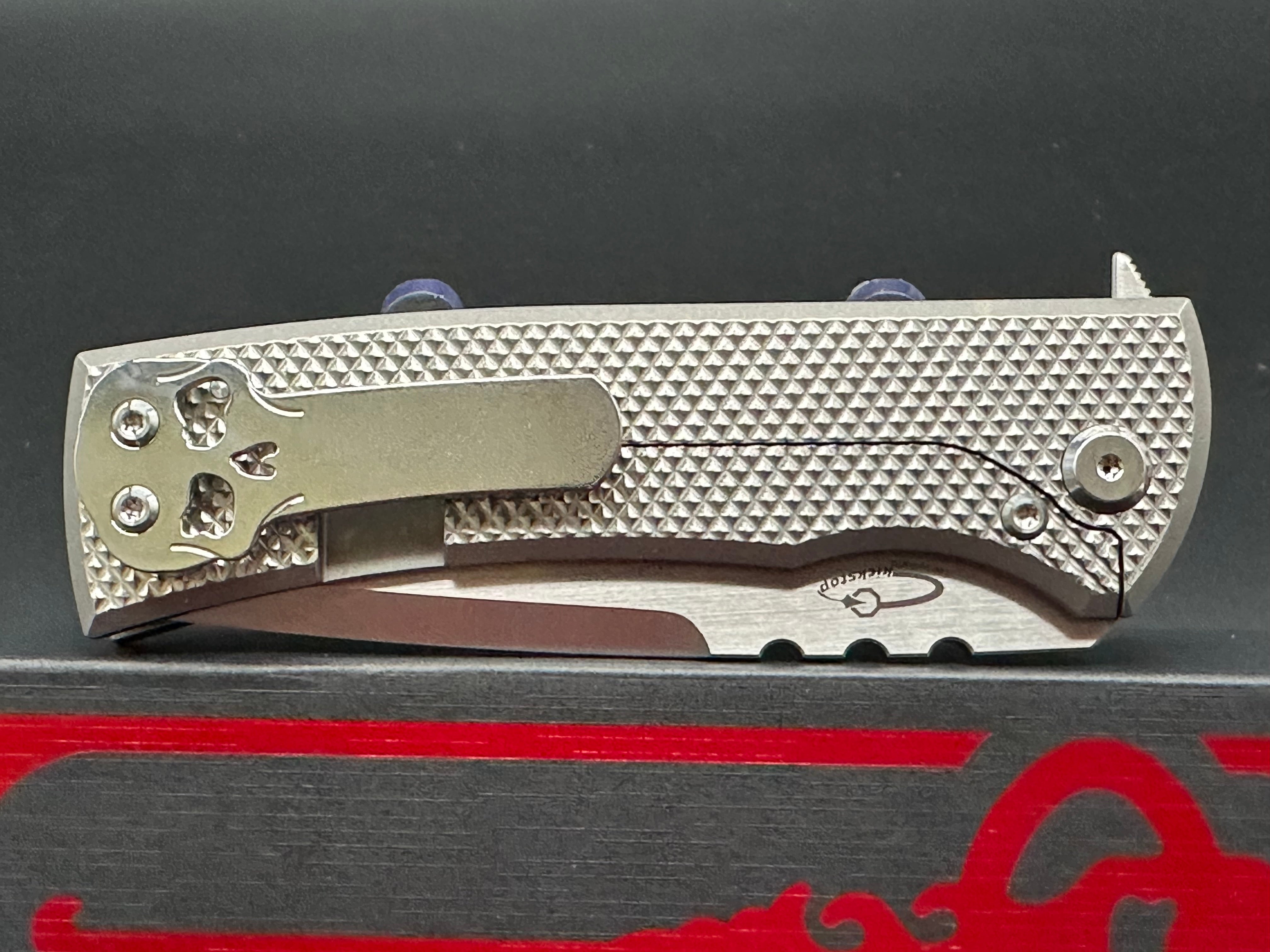 CHAVES KICKSTOP 229 Ti monochromatic crosshatch scales