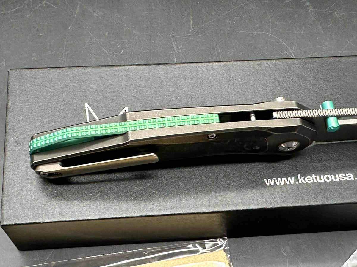 KETO KK-TRIAD TC Titanian Carbon Fiber Inlays RGB M390 Tanto stonewash