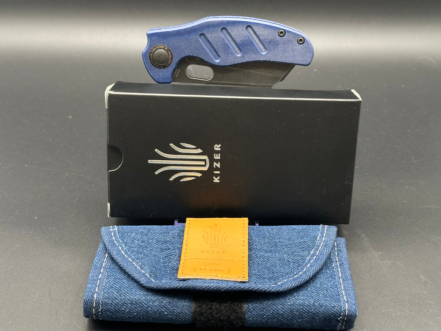 Kizer Sheepdog Liner Lock Thumb Hole Denim Micarta (3.25" Black SW)