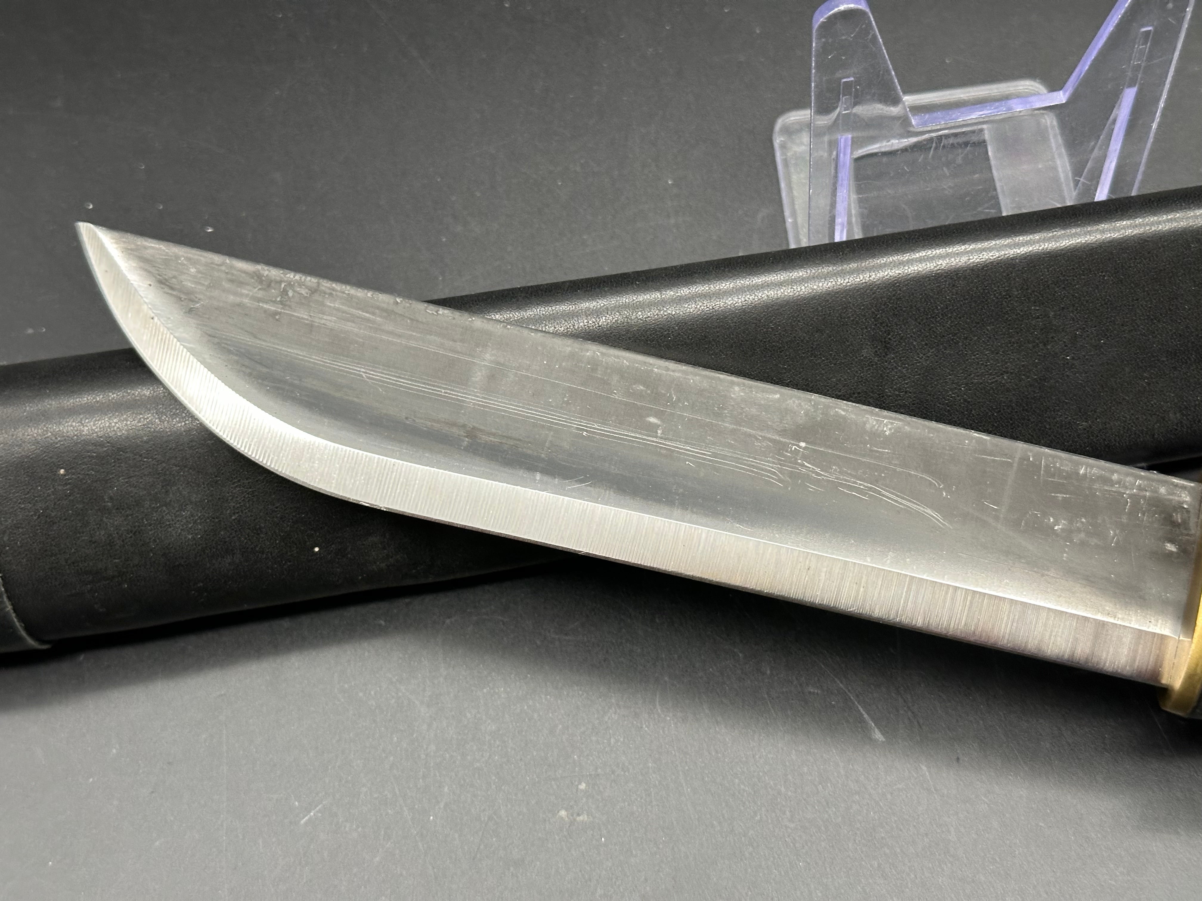 Wood Jewel Leuku Black Knife
