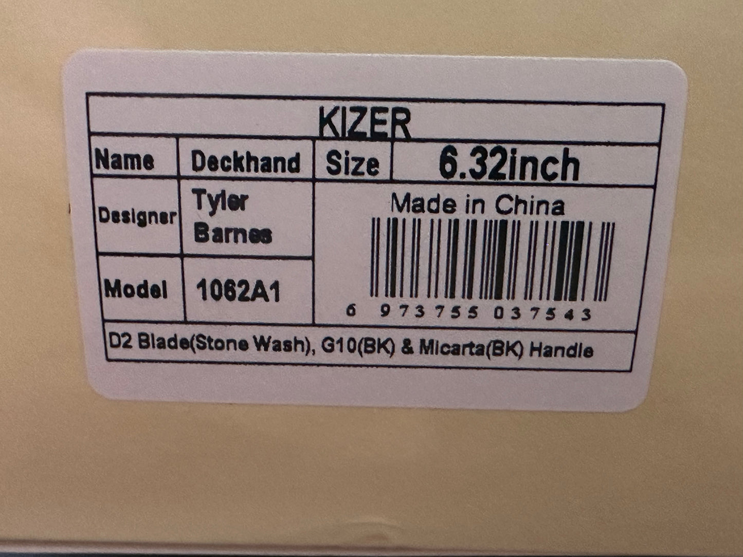 Kizer Cutlery 1062A1 Tyler Barnes Deckhand Fixed Blade Knife 2.95" D2 Stonewashed Sheepsfoot Blade, Black Micarta Handles, Kydex Sheath